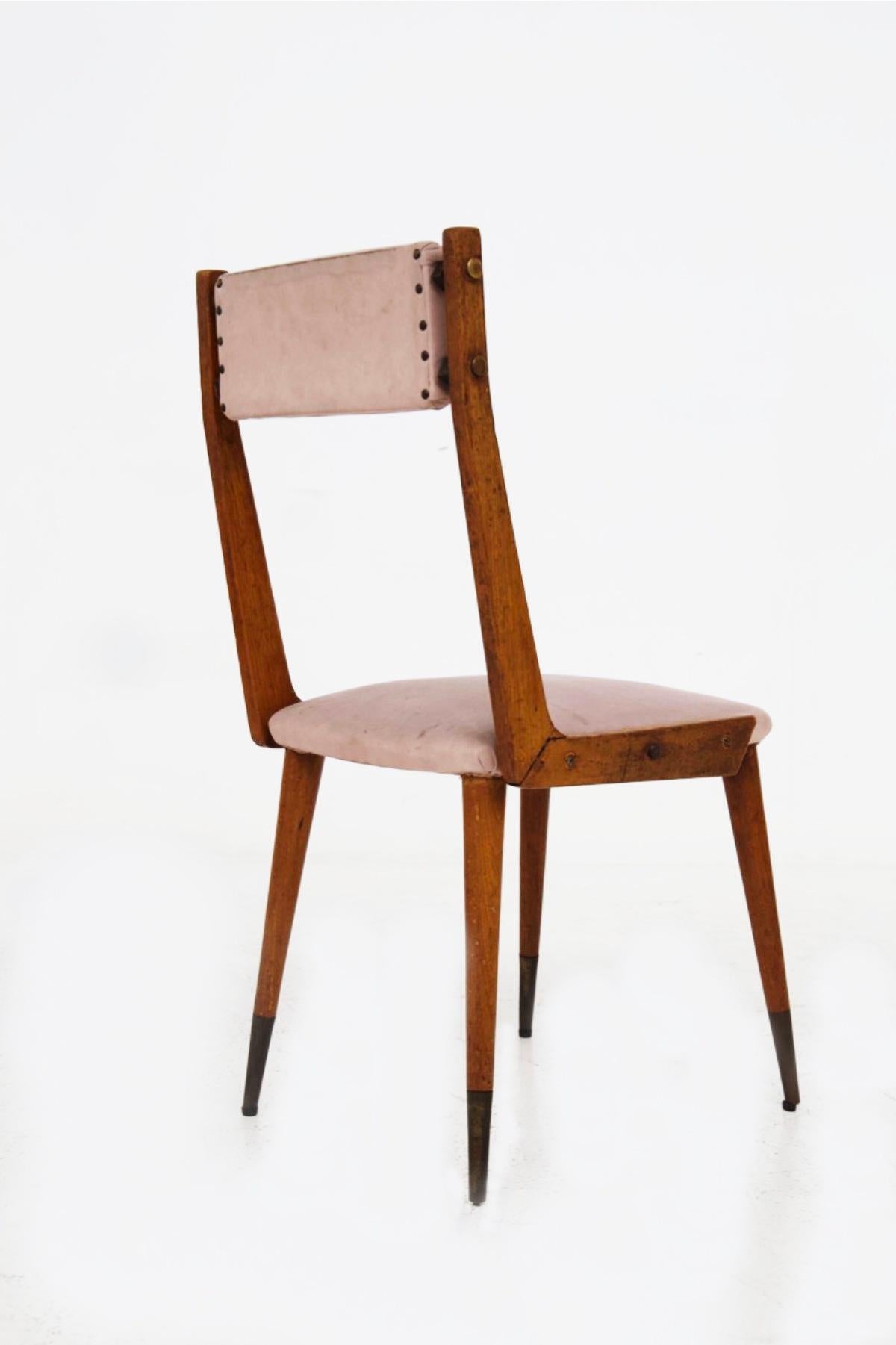 Carlo de Carli Wooden Chairs in Brass and Velvet 'Attr' In Good Condition For Sale In Milano, IT