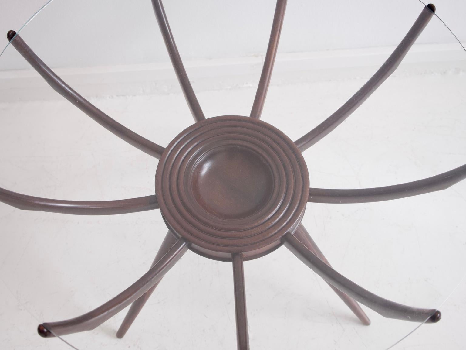 Table in the Style of Carlo de Carli Wooden Spider Leg Coffee Table In Good Condition In Madrid, ES