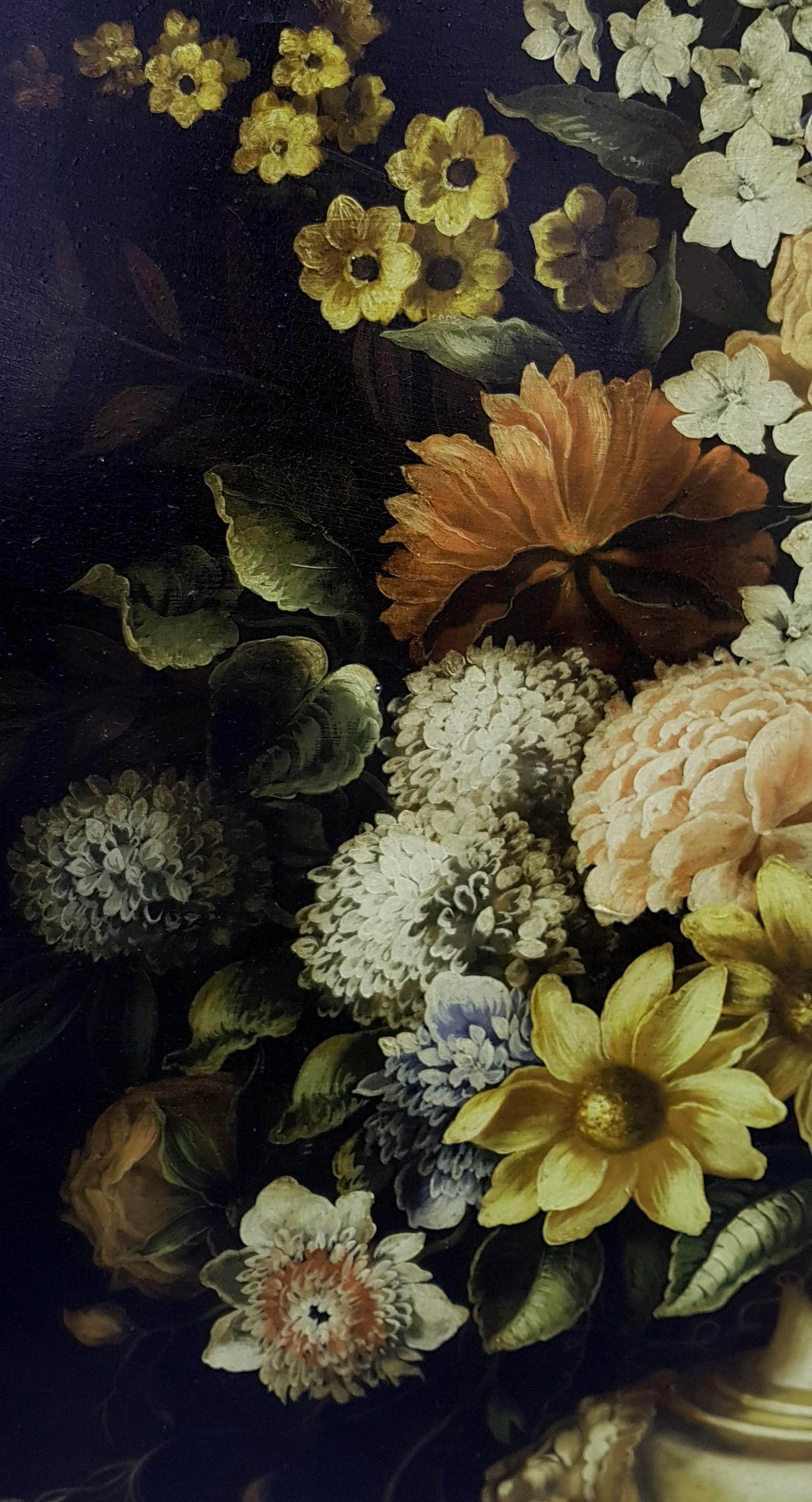 Flores - Óleo sobre lienzo cm. 100x80, Carlo De Tommasi, Italia, 2009.
El cuadro está inspirado en uno de los lienzos del pintor belga Ambrosius Bosschaert, sus ramos de flores están pintados simétricamente y con precisión científica, normalmente en