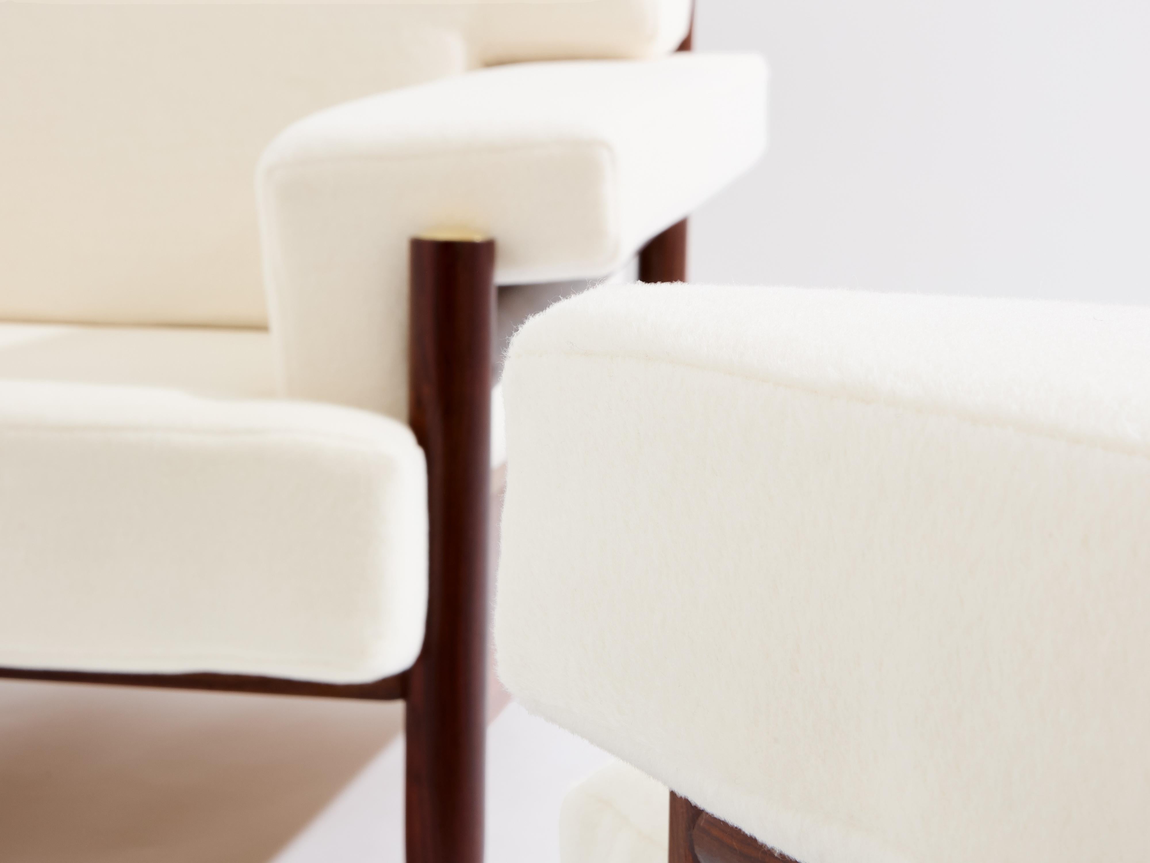 Carlo Di Carli pair of armchairs rosewood brass leather 1966 For Sale 6
