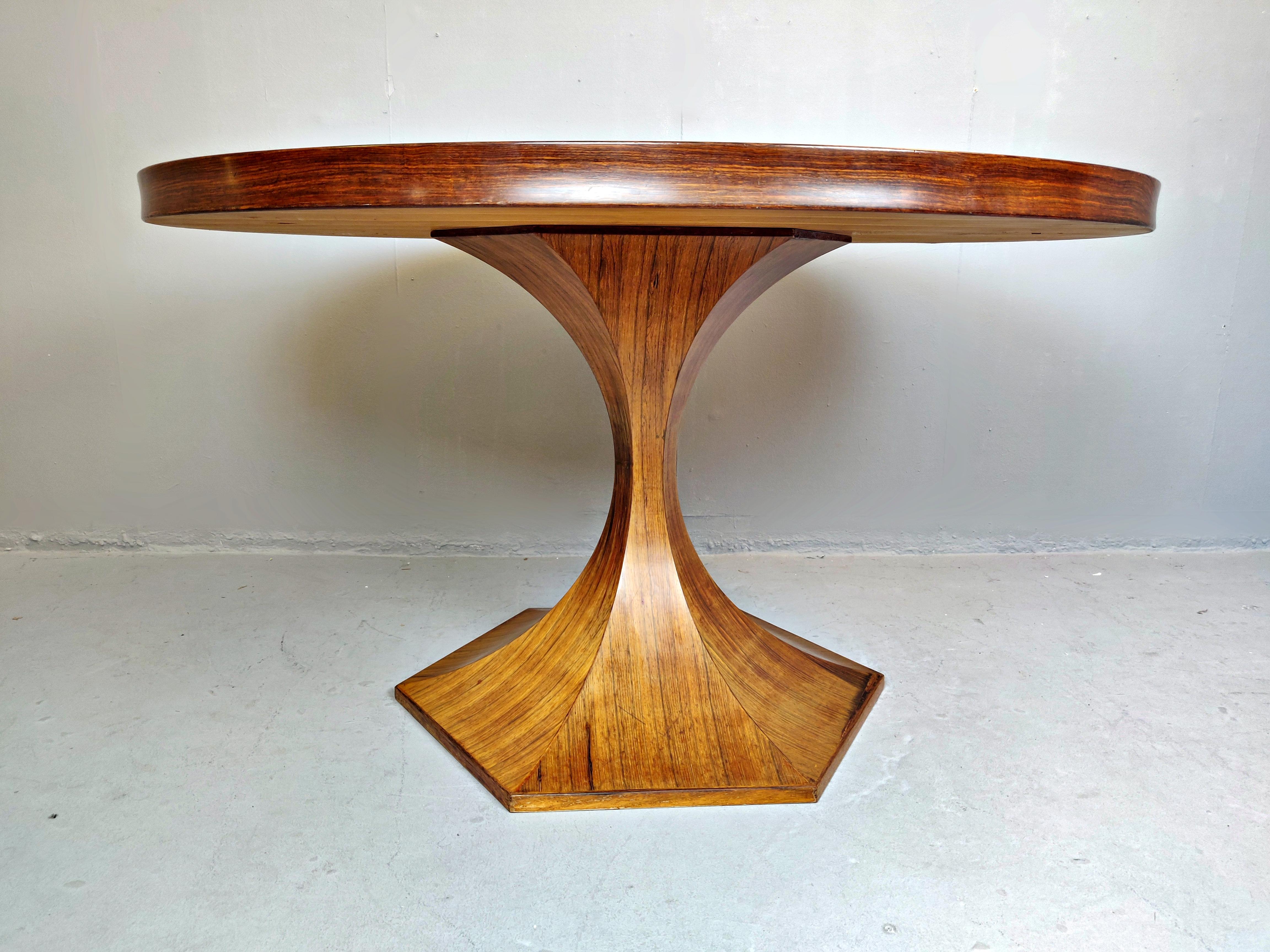 Mid-Century Modern Carlo di Carli Round Dining Table, circa 1960