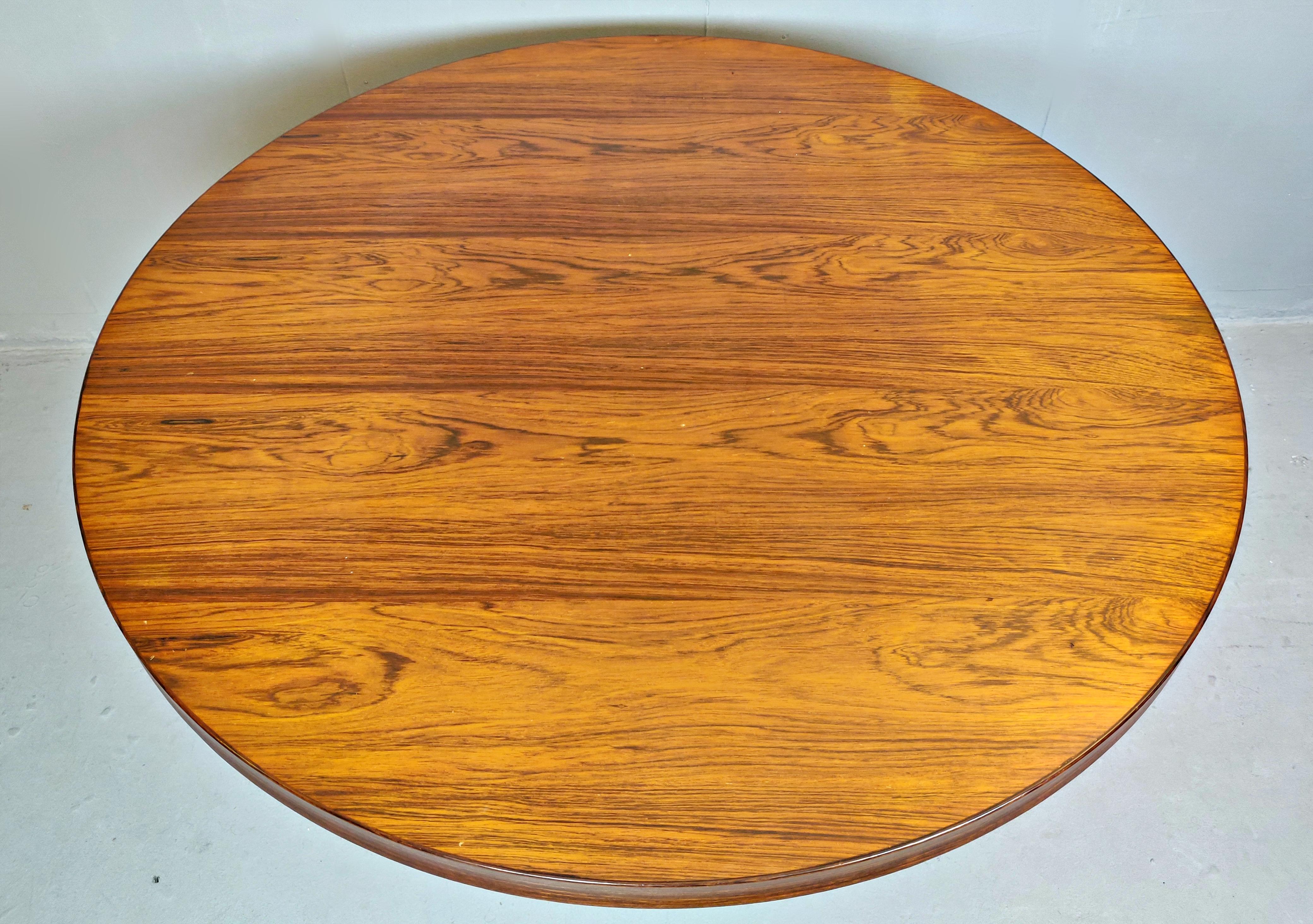 Carlo di Carli Round Dining Table, circa 1960 1
