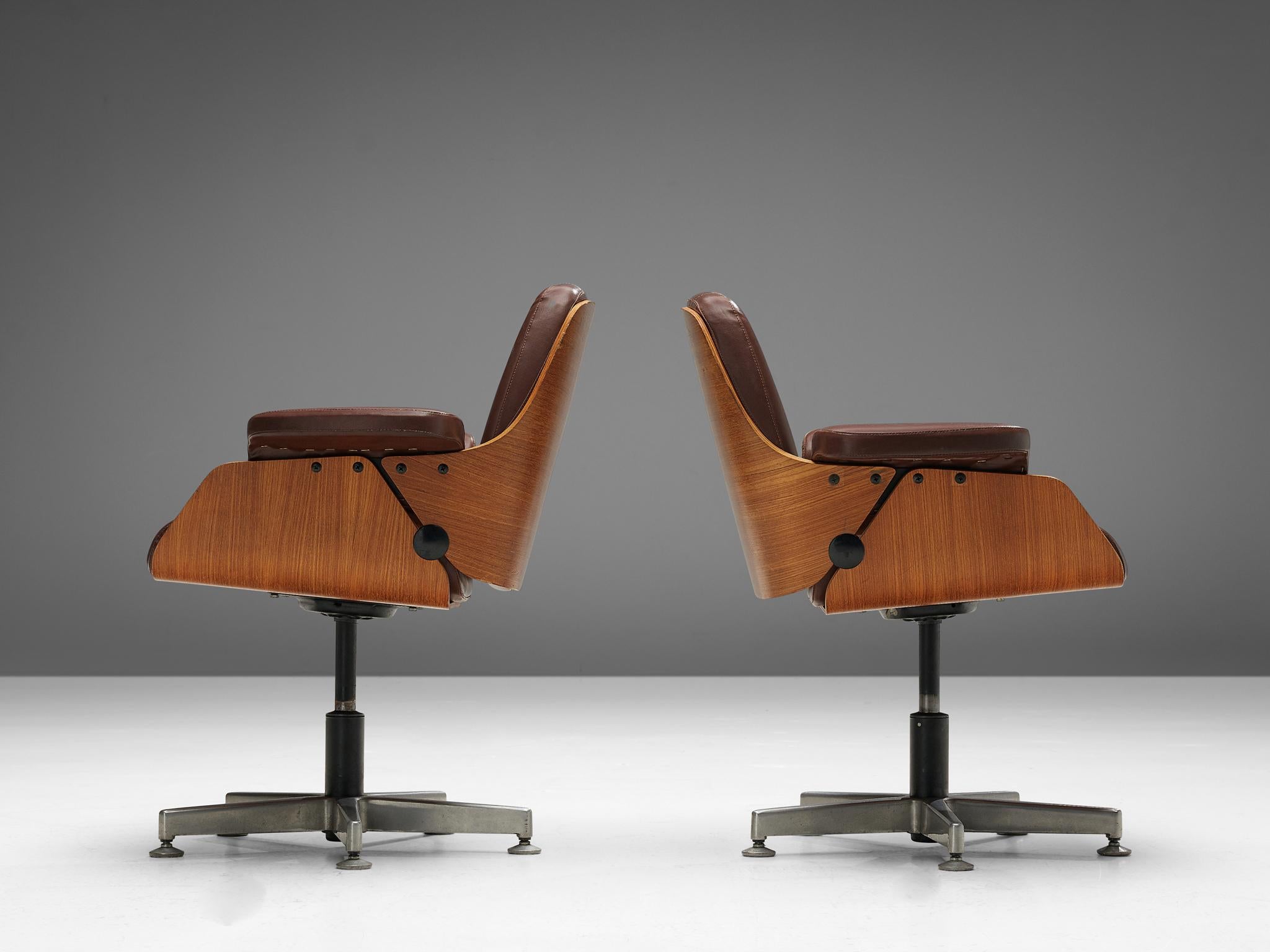 Late 20th Century Carlo Fongaro Set of Eight Conference Chairs ‘Probjeto’ in Mahogany and Leather
