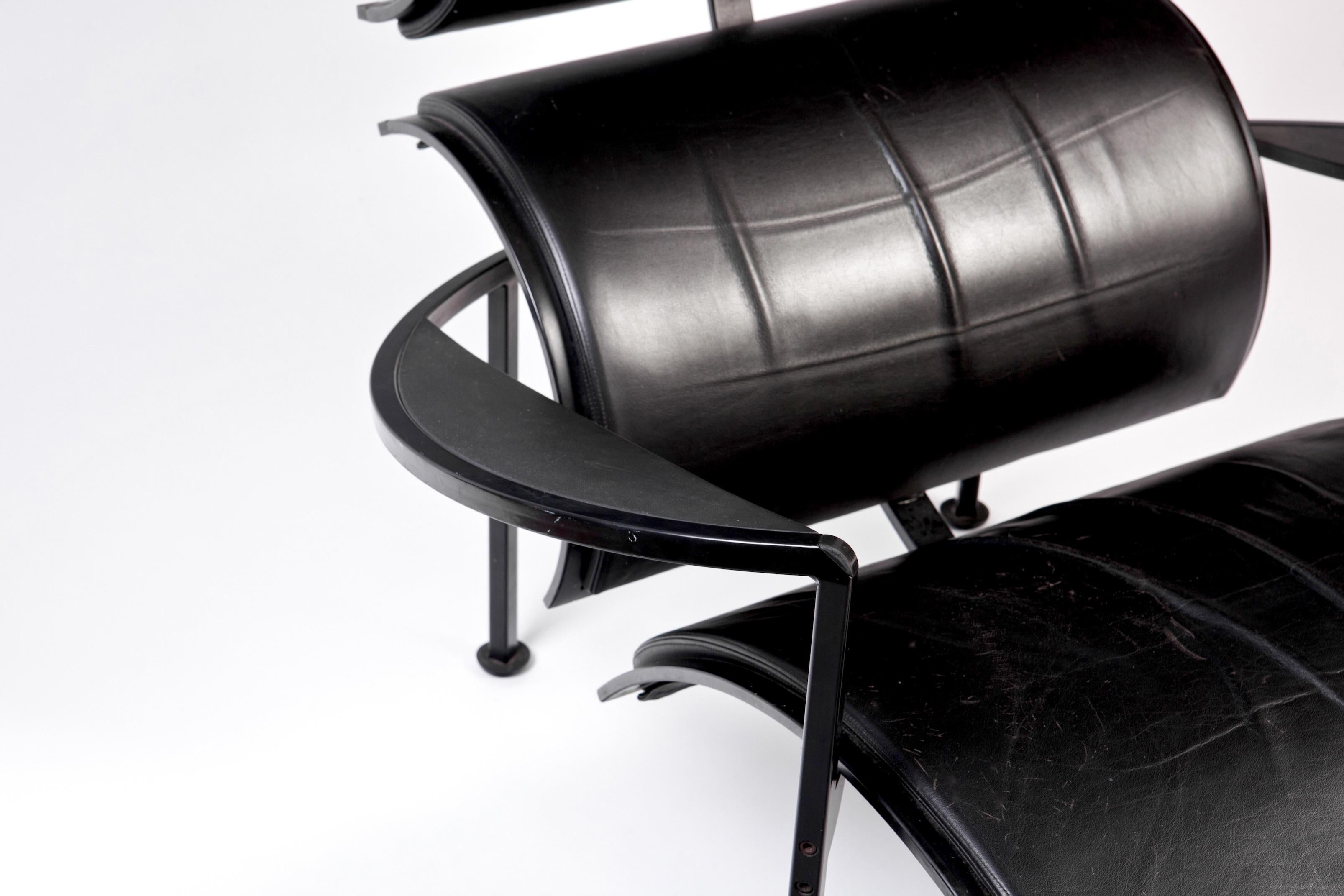 Sillón y otomana Carlo Forcolini Italiano en venta