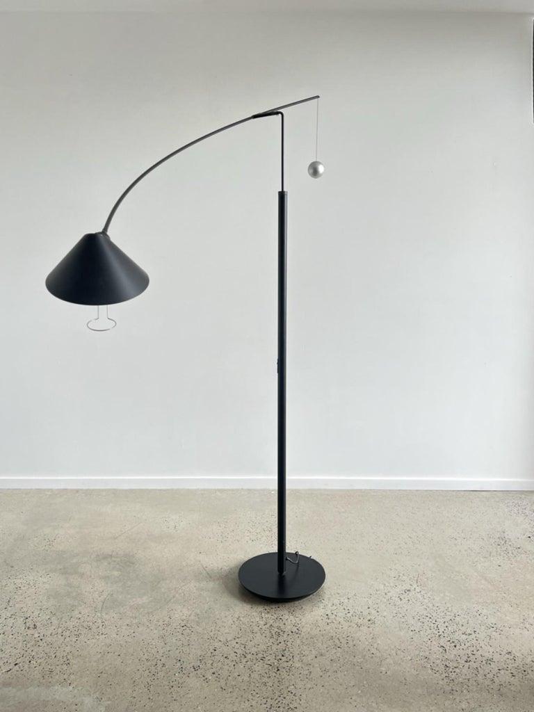 Carlo Forcolini Nestore Lettura Lámpara de pie para Artemide Milano Italiano en venta