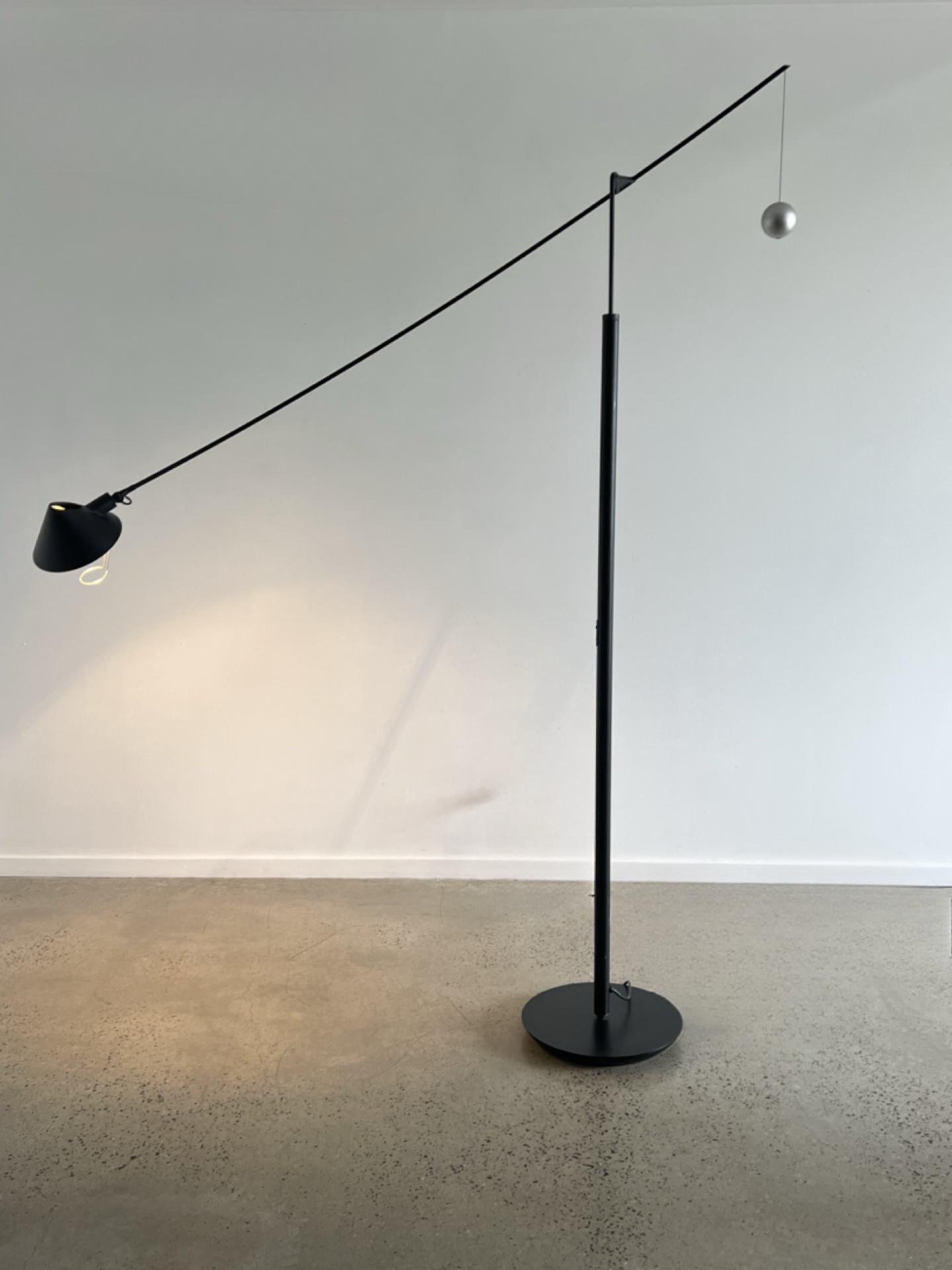 Carlo Forcolini Nestore Lettura Floor Lamp for Artemide Milano In Good Condition For Sale In Byron Bay, NSW