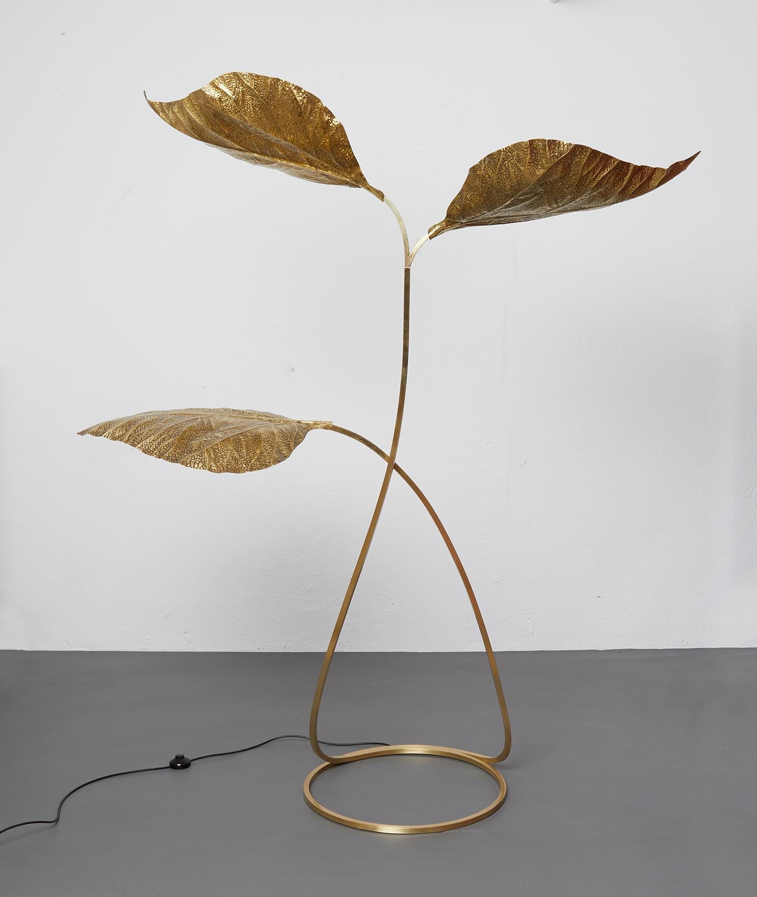 Mid-Century Modern Carlo Giorgi Brass Floor Lamp with Three Leaves, Italy 1970 Tommaso Barbi