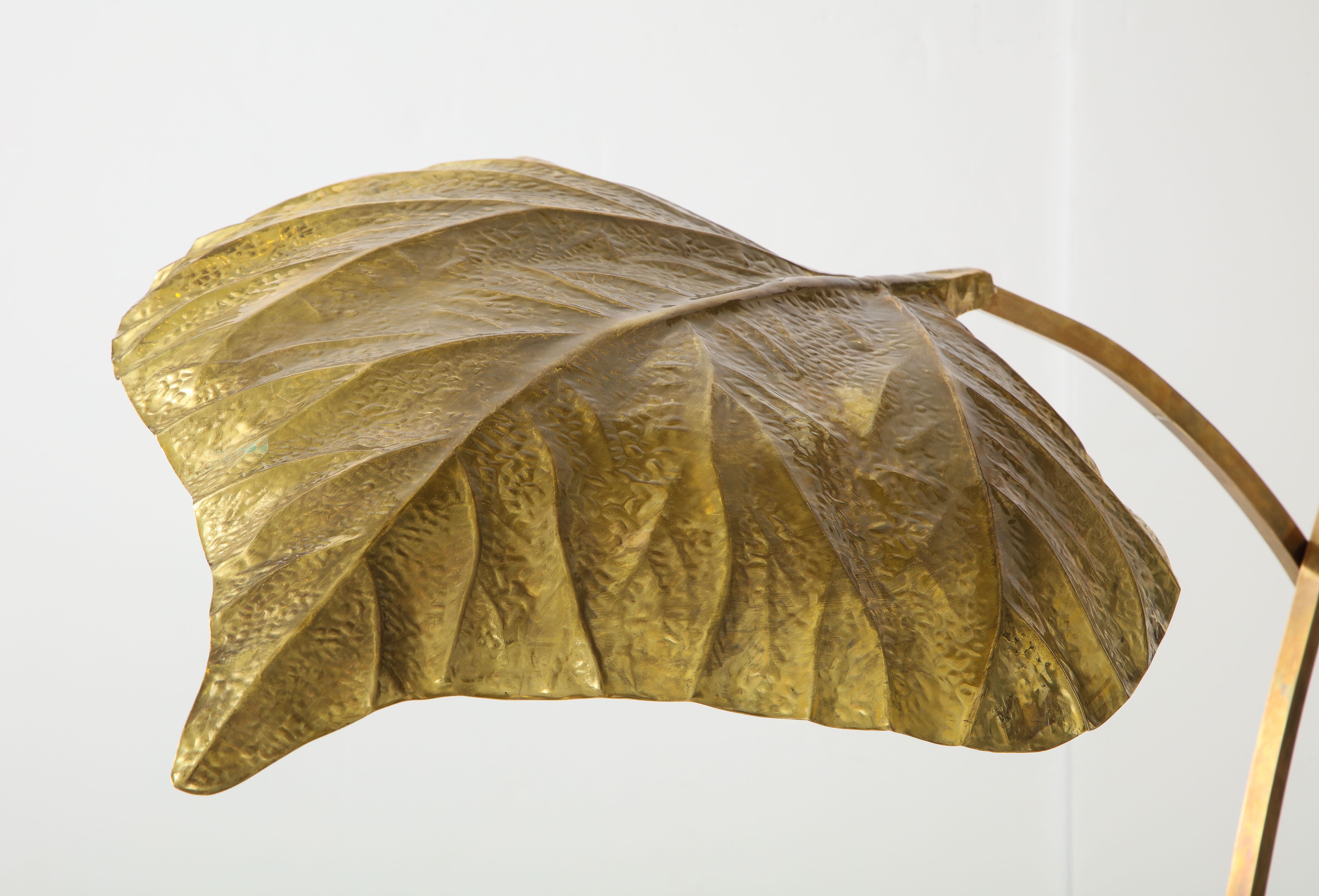 Doré Lampadaire à trois feuilles 'Rabarbaro' de Carlo Giorgi pour Bottega Gadda en vente