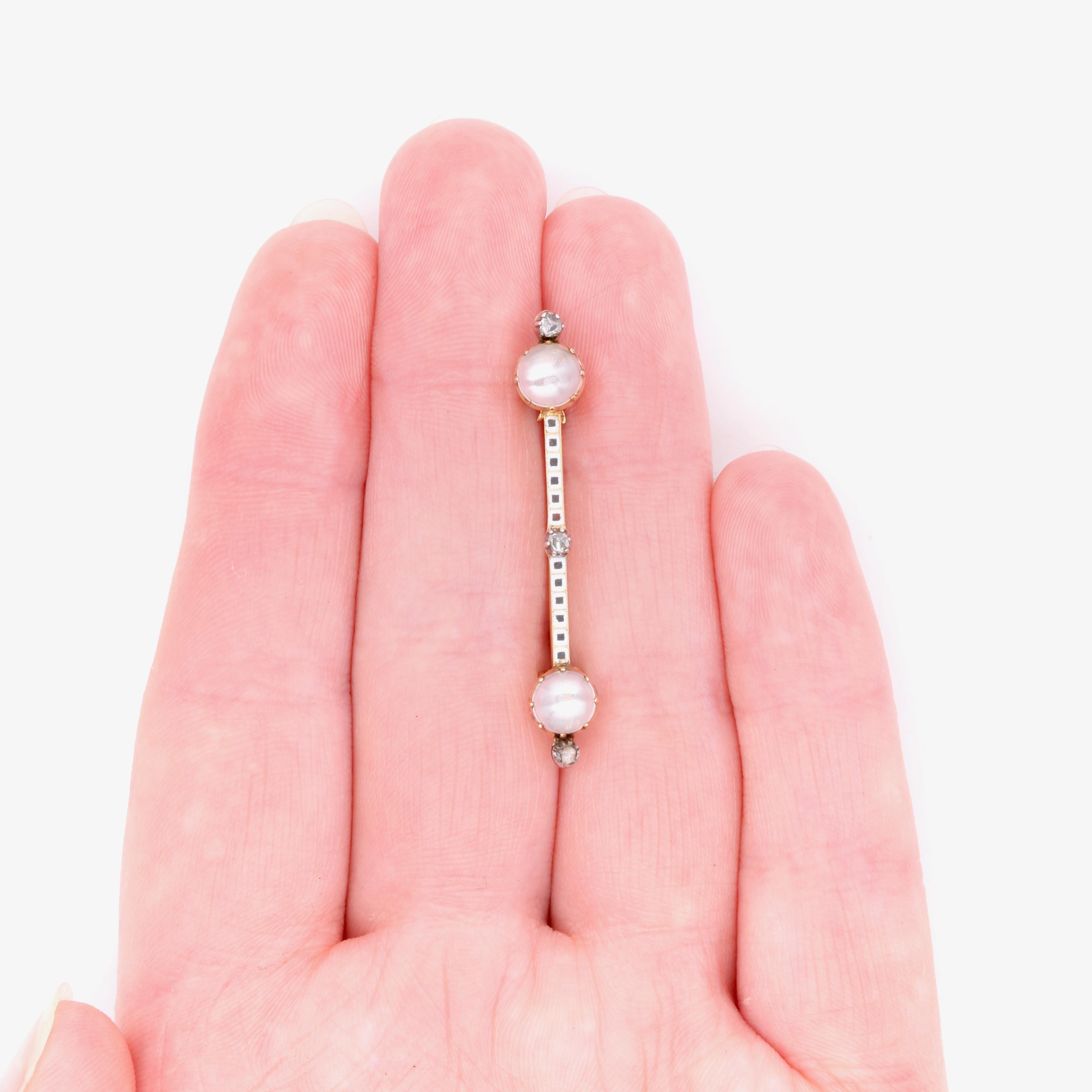 Carlo Giuliano: Viktorianische 18K Gold & Silber Mondstein, Diamant-Emaille-Brosche im Angebot 5