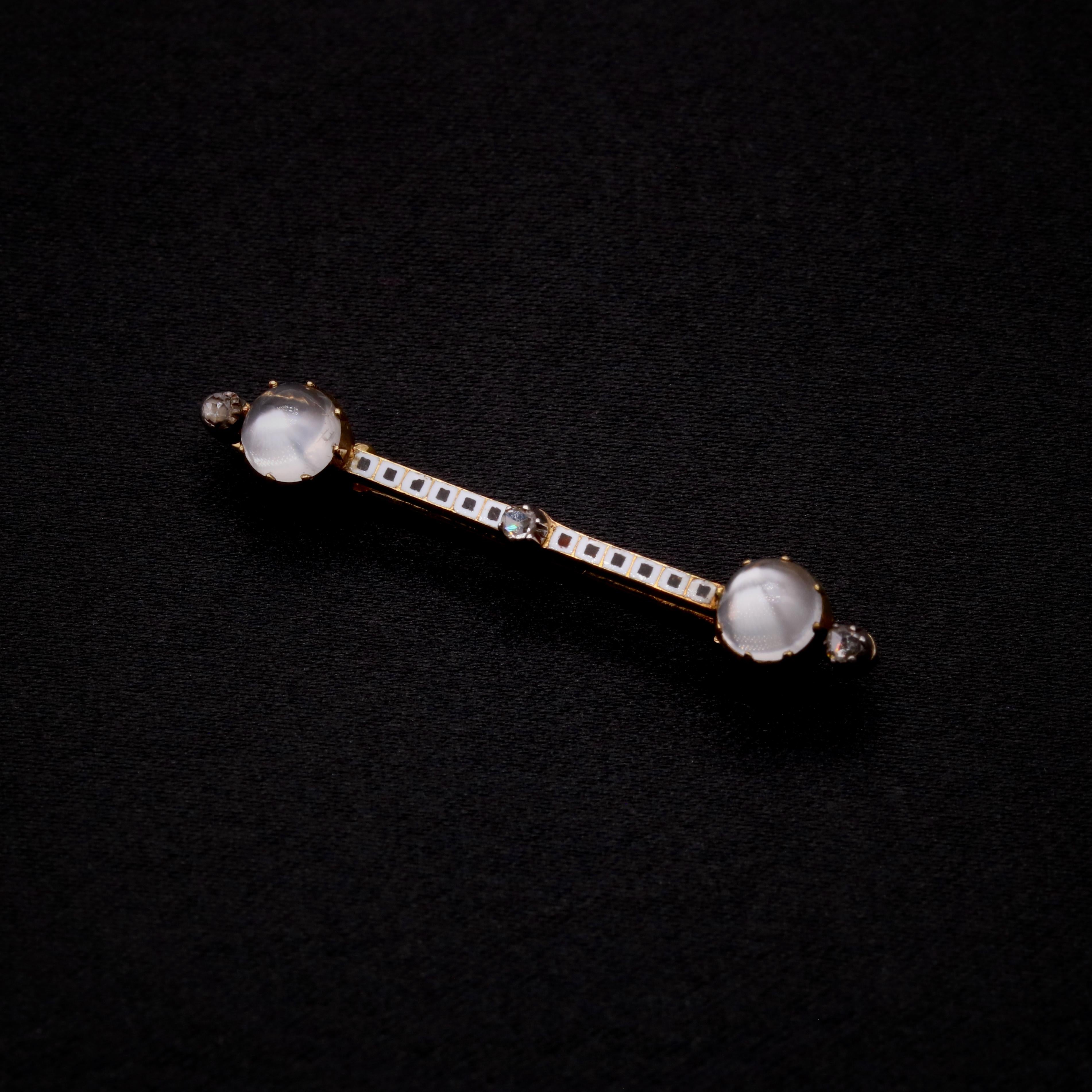 Carlo Giuliano: Viktorianische 18K Gold & Silber Mondstein, Diamant-Emaille-Brosche im Angebot 1