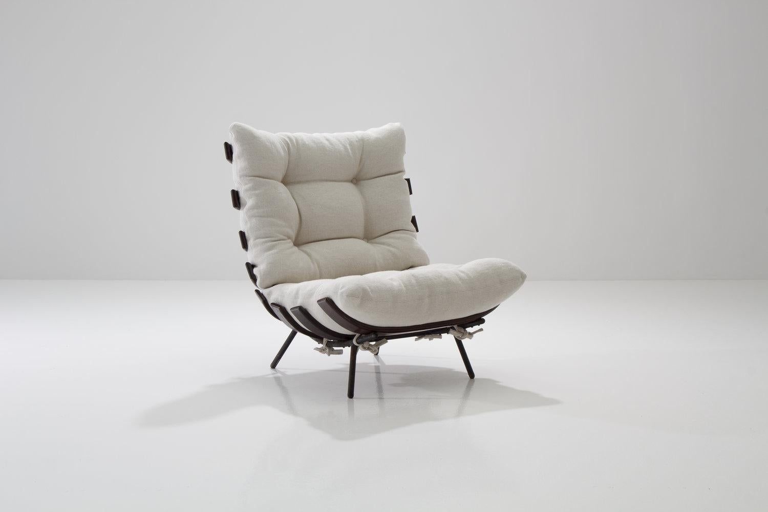 Carlo Hauner and Martin Eisler Costela (‘Rib’) chair for Forma, Brazil 1950s

This characteristic chair by Carlo Hauner and Martin Eisler is one of the icons of Brazilian Mid-Century Modern Design. The name ‘Costela’ which translates as rib, is