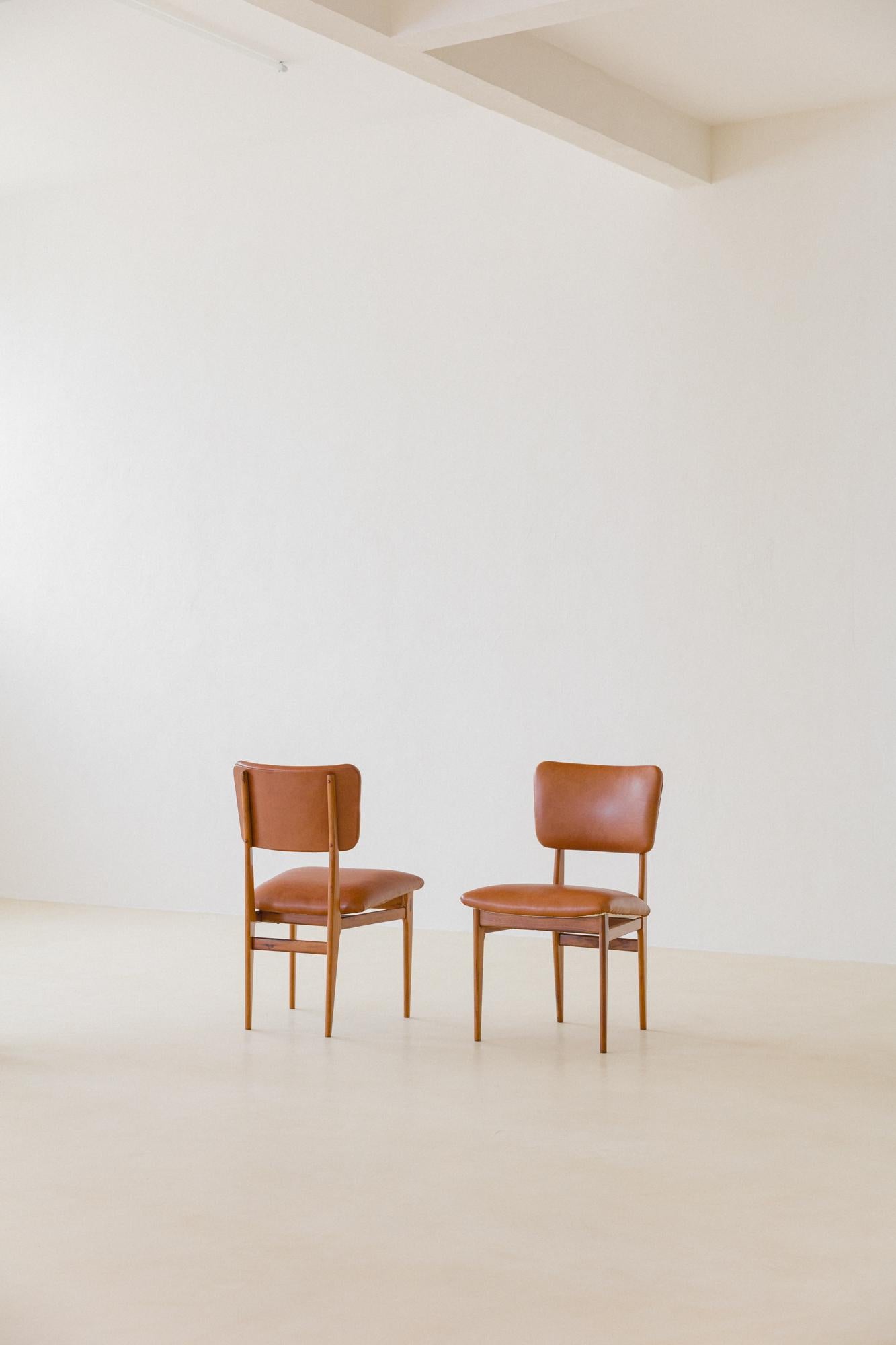 Mid-Century Modern Ensemble de 4 chaises de salle à manger Carlo Hauner et Martin Eisler, Brésil, 1955 en vente