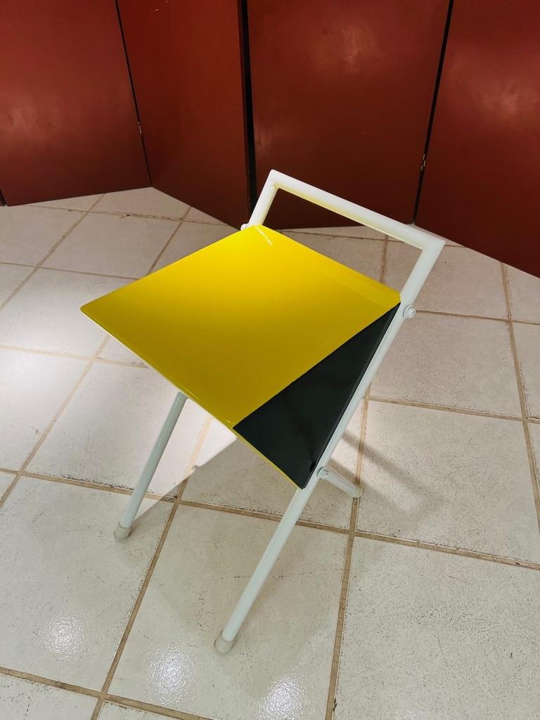 Brazilian Carlo Hauner brasilian tricolor side table wood lacquered and iron circa 1960. For Sale
