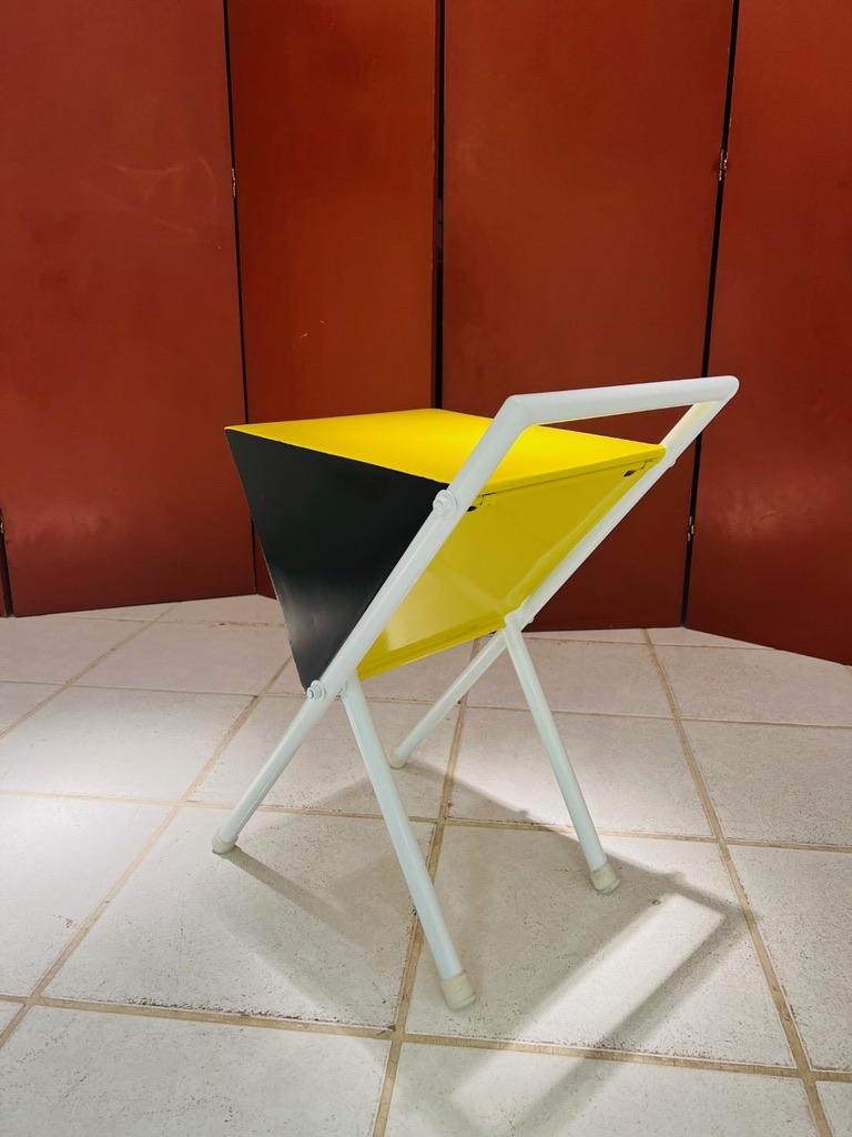 Other Carlo Hauner brasilian tricolor side table wood lacquered and iron circa 1960. For Sale