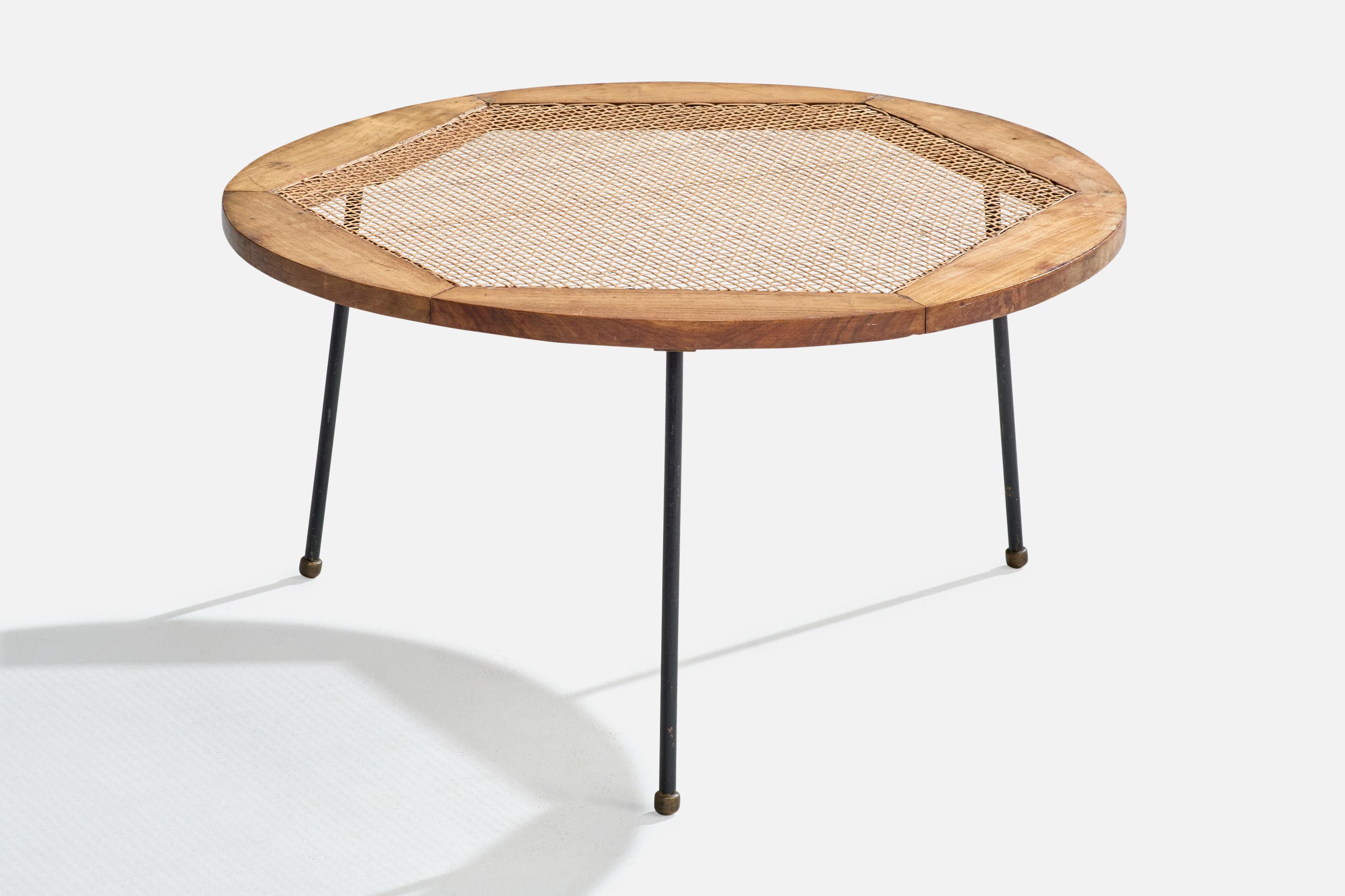 Mid-Century Modern Carlo Hauner, Table basse, Caviúna, Fer, Rotin, Laiton, Brésil, années 1950 en vente