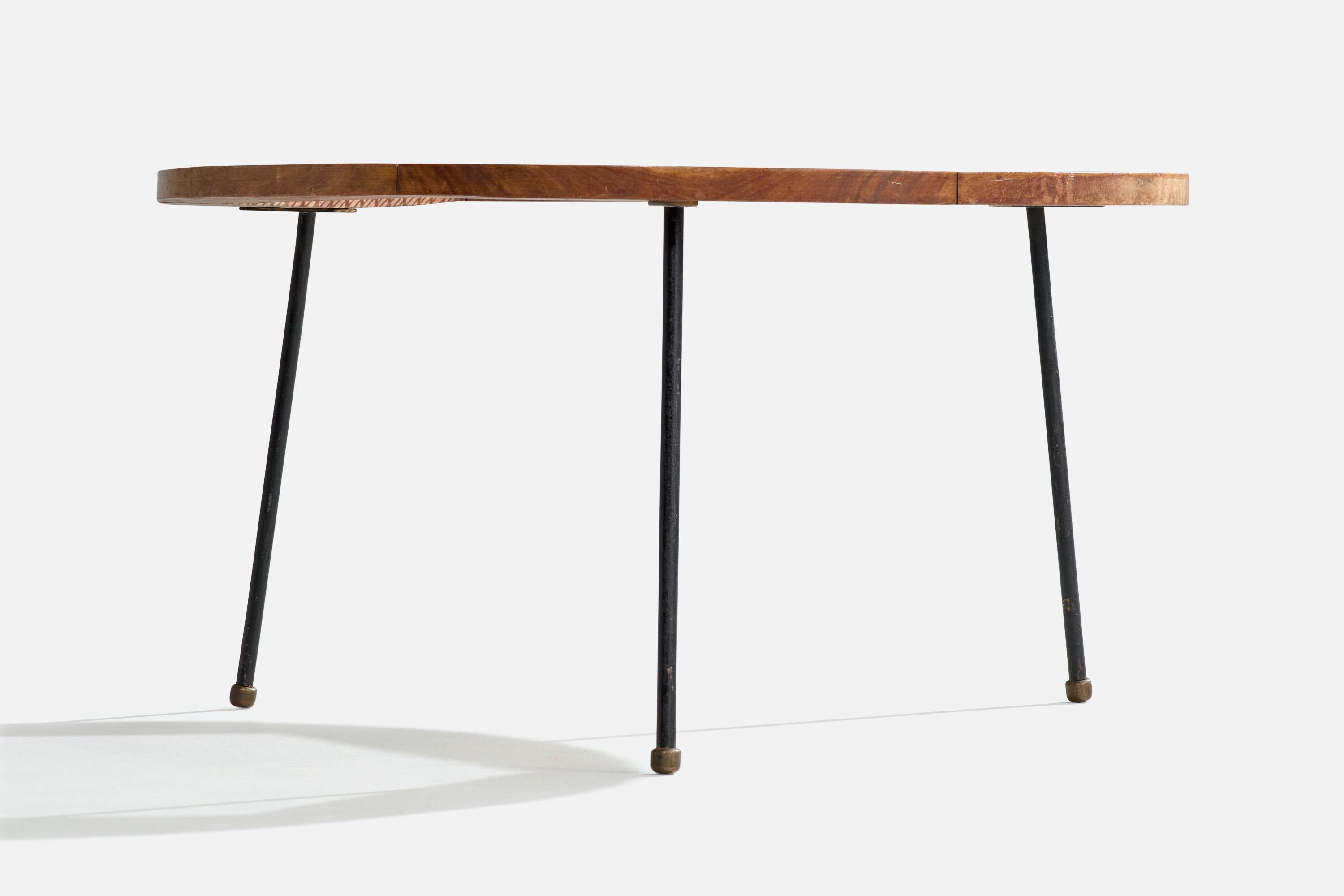 Brésilien Carlo Hauner, Table basse, Caviúna, Fer, Rotin, Laiton, Brésil, années 1950 en vente