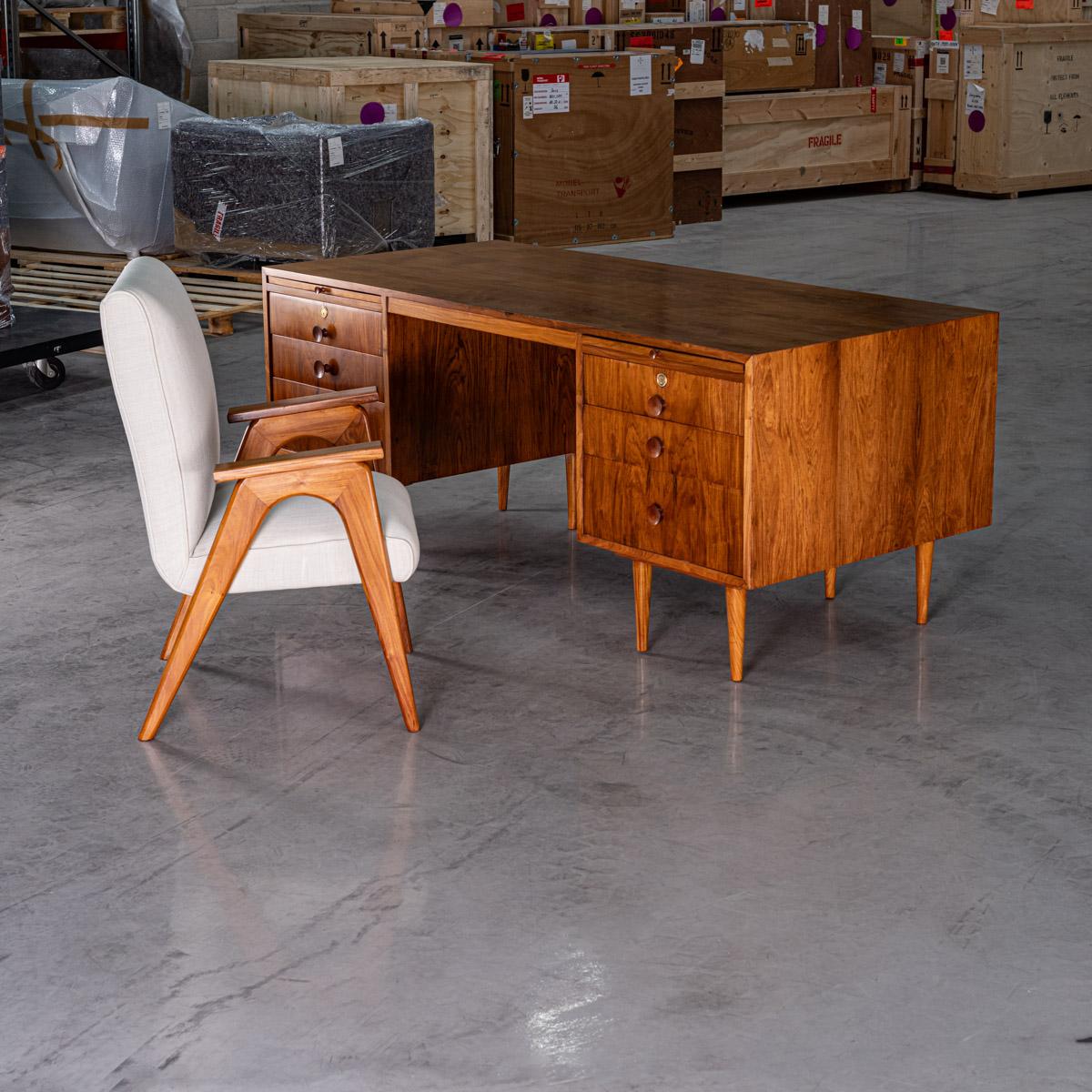 Carlo Hauner. Bureau (sur commande spéciale), bois de Caviuna, vers 1950 en vente 2