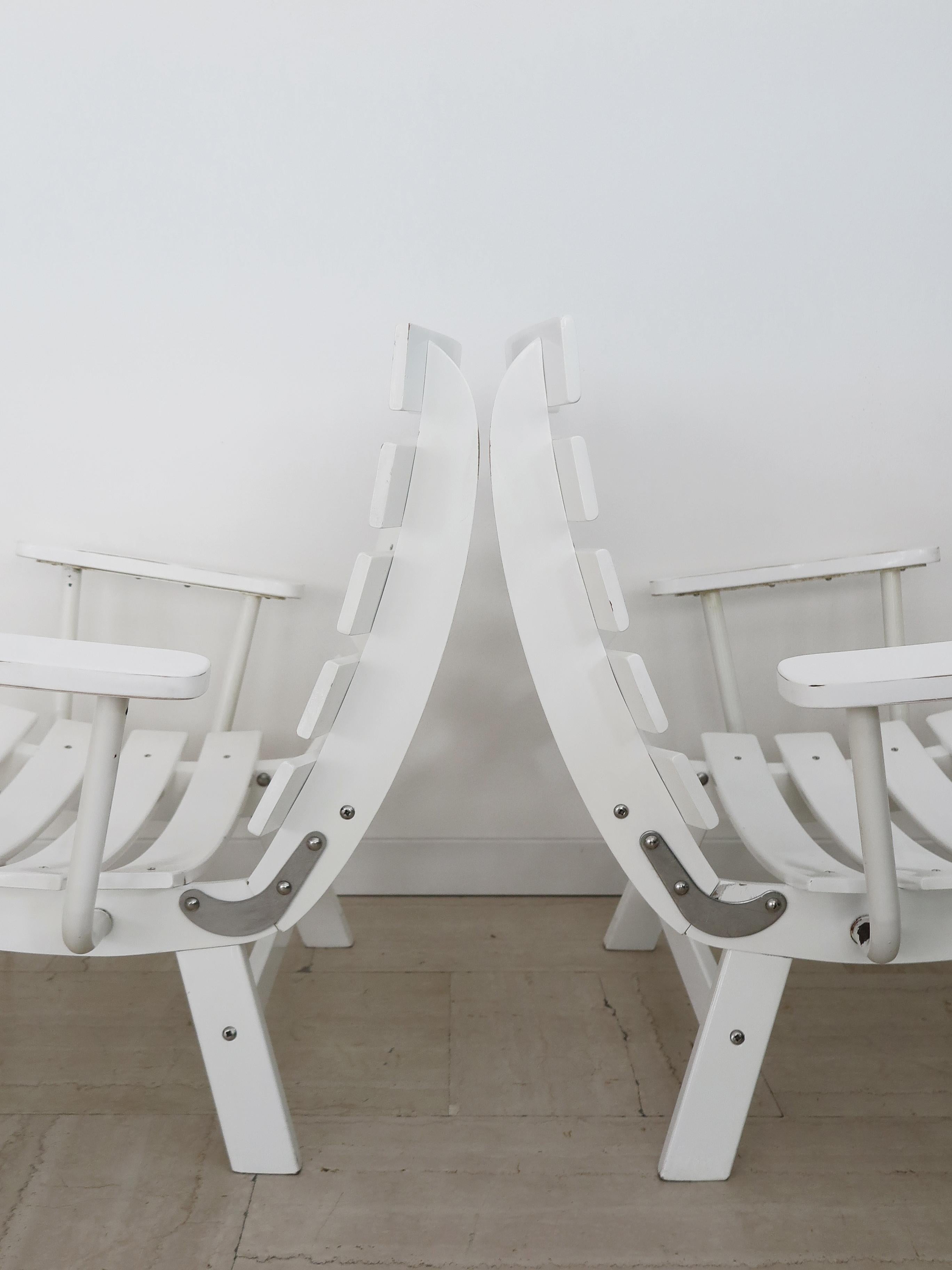 Carlo Hauner pour BFC fauteuils de jardin pliants italiens laqués blancs des années 1960 en vente 3