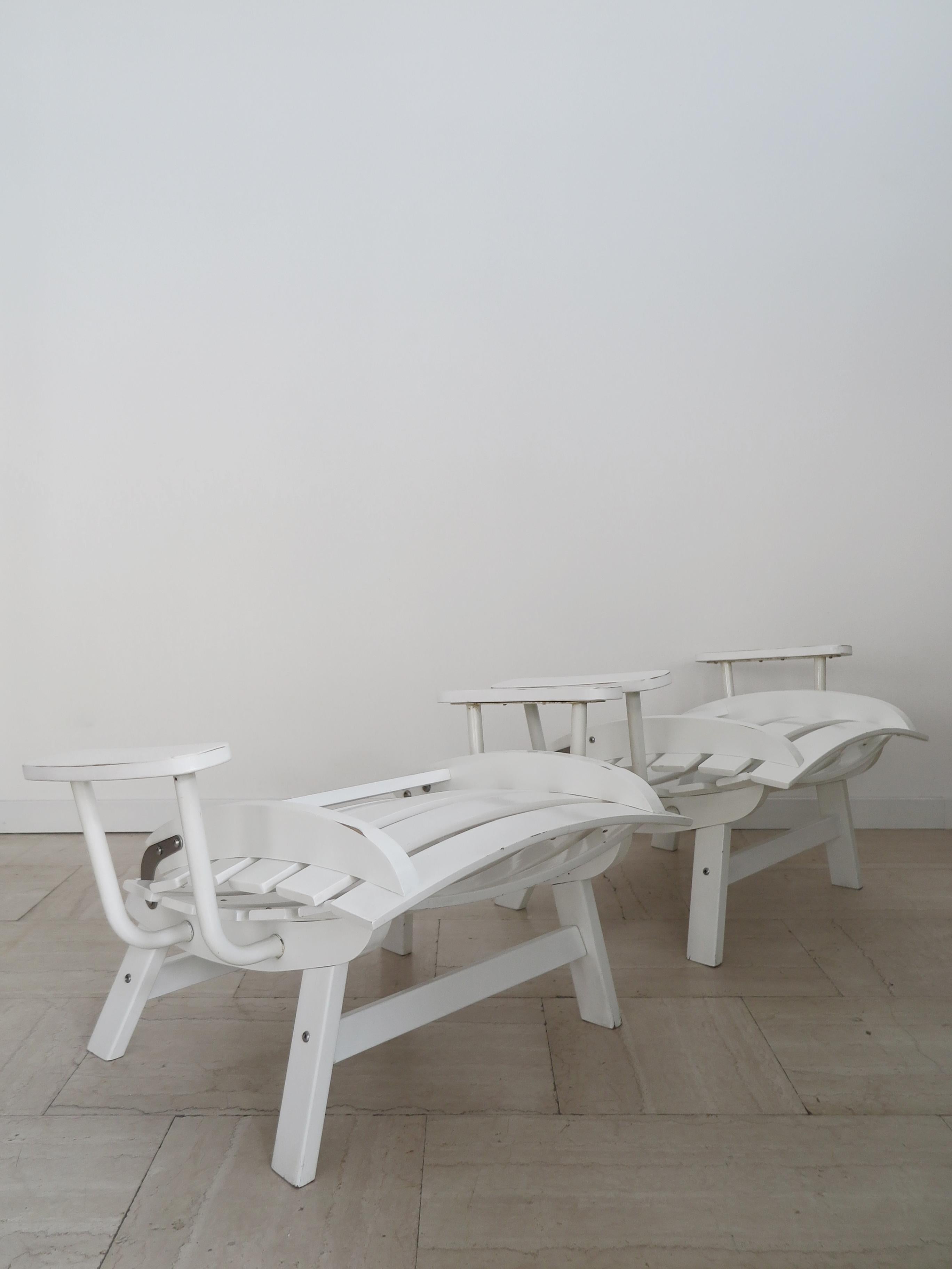 Laqué Carlo Hauner pour BFC fauteuils de jardin pliants italiens laqués blancs des années 1960 en vente