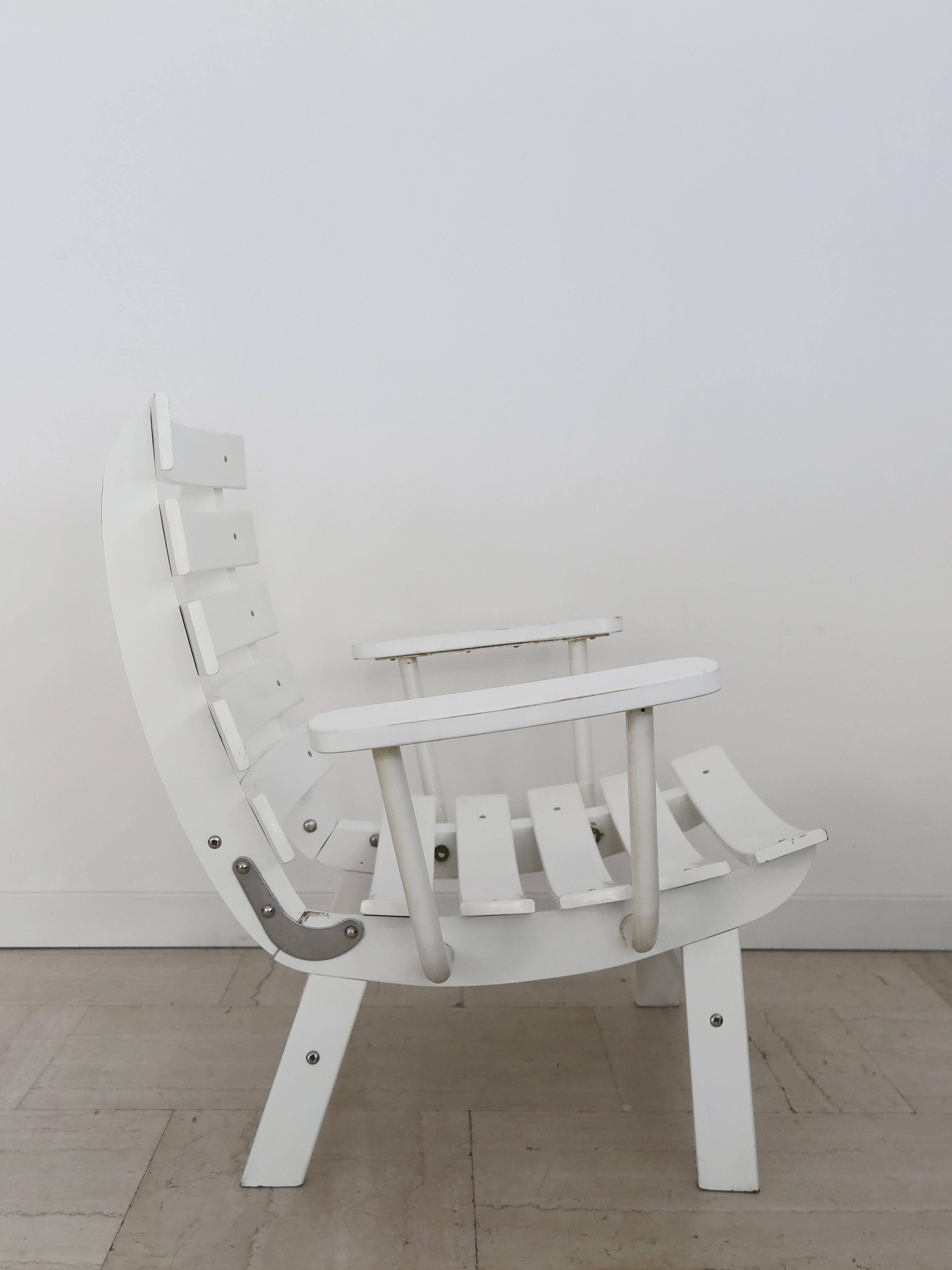 Milieu du XXe siècle Carlo Hauner pour BFC fauteuils de jardin pliants italiens laqués blancs des années 1960 en vente