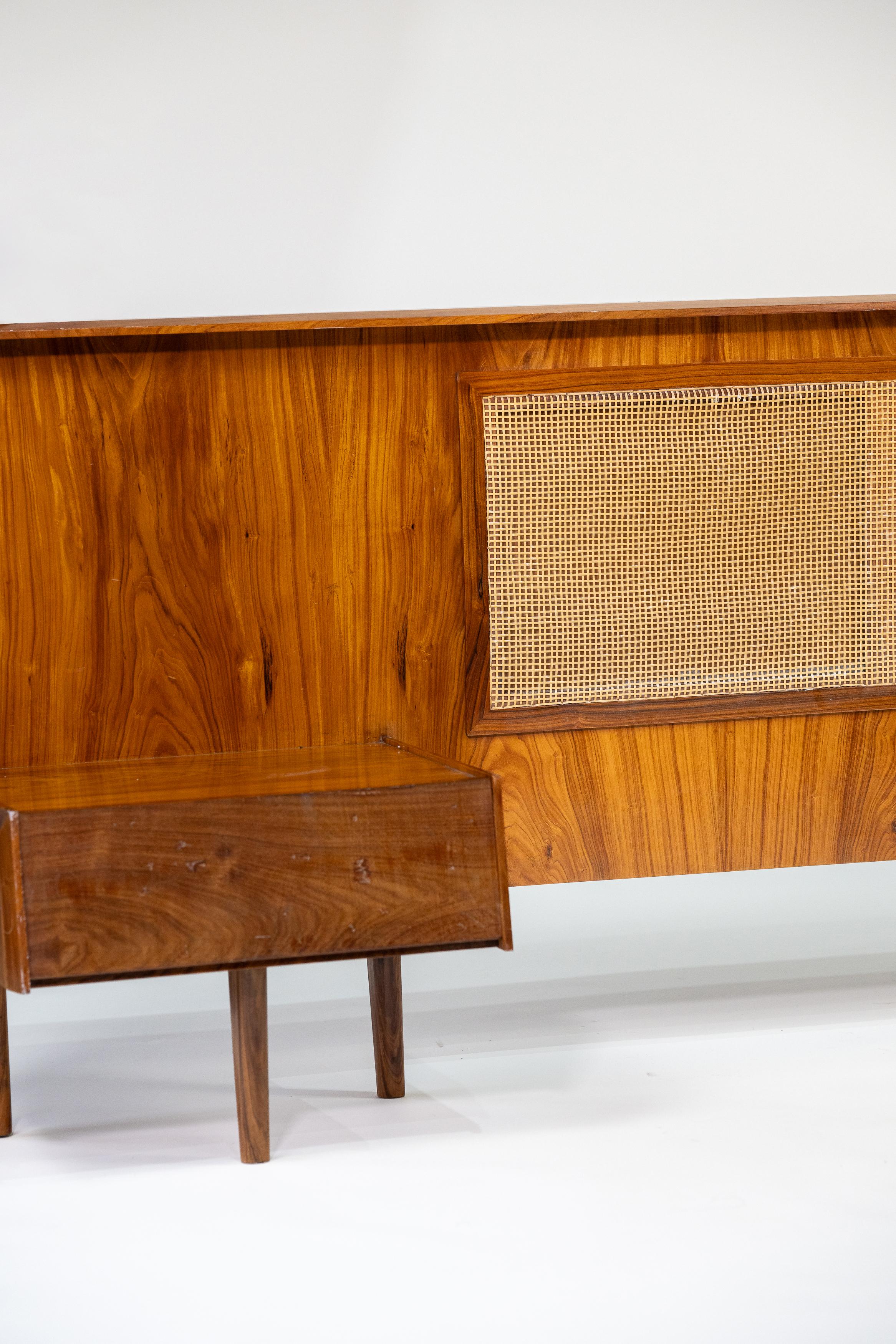Paille Carlo Hauner. Tête de lit (pièce sur commande), c. 1950. Edition Forma en vente
