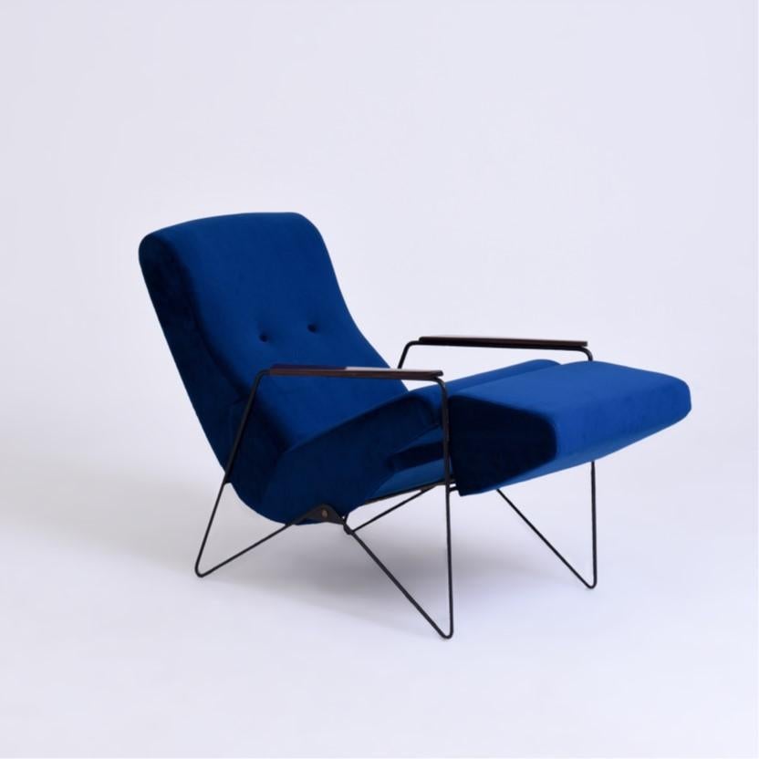 Carlo Hauner (1927 — 1997) & Martin Eisler (1913 — 1977)

Hauner & Eisler were the primary designers for the iconic Brazilian furniture company Forma – their work counts as one of the best examples of the mastery of Designers in Brazil in the 1950s