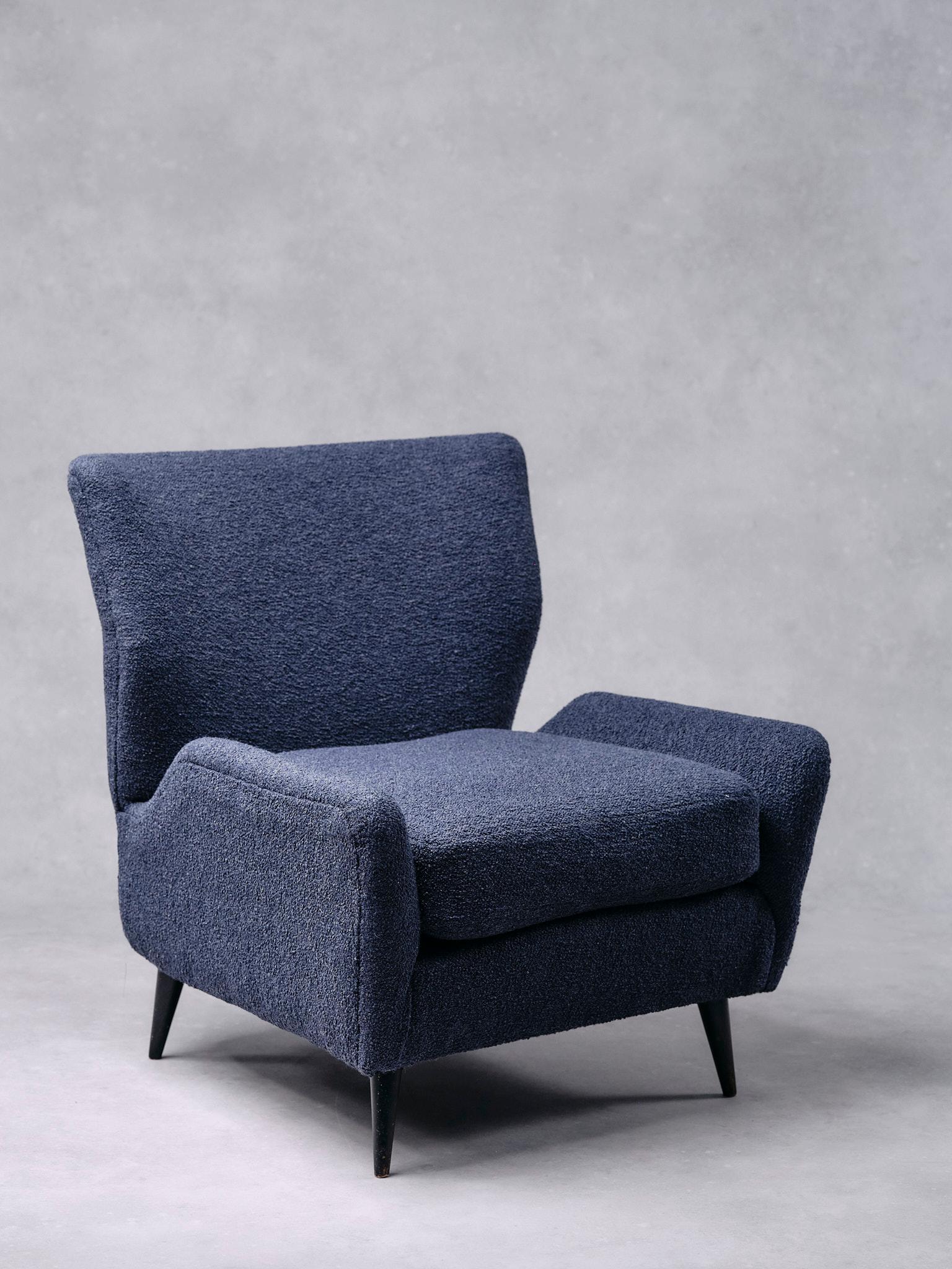Carlo Hauner & Martin Eisler coppia di poltrone con schienale alto tappezzate di blu In condizioni buone in vendita a Amsterdam, NL