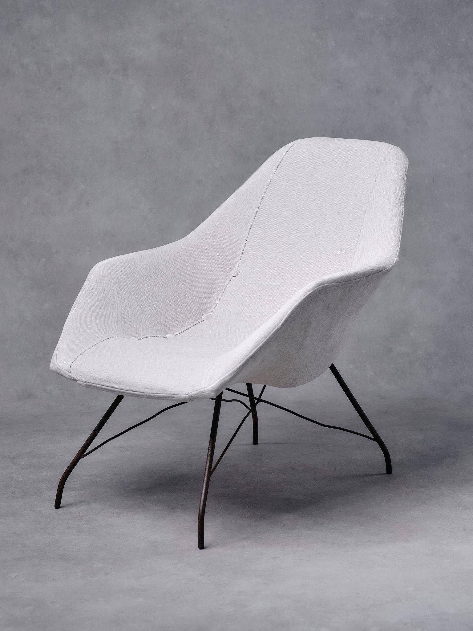 Mid-20th Century Carlo Hauner & Martin Eisler, Pair of 'Shell' Armchairs, Brazil, 1950s For Sale
