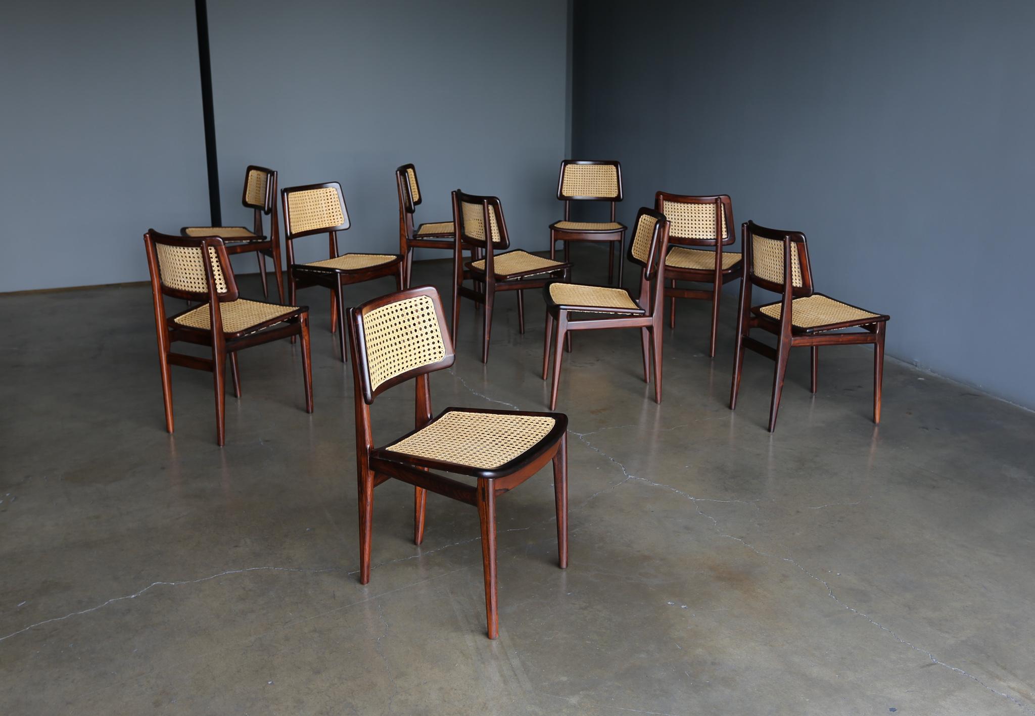 Carlo Hauner & Martin Eisler Set of 10 Dining Chairs for Forma Brazil circa 1955 3