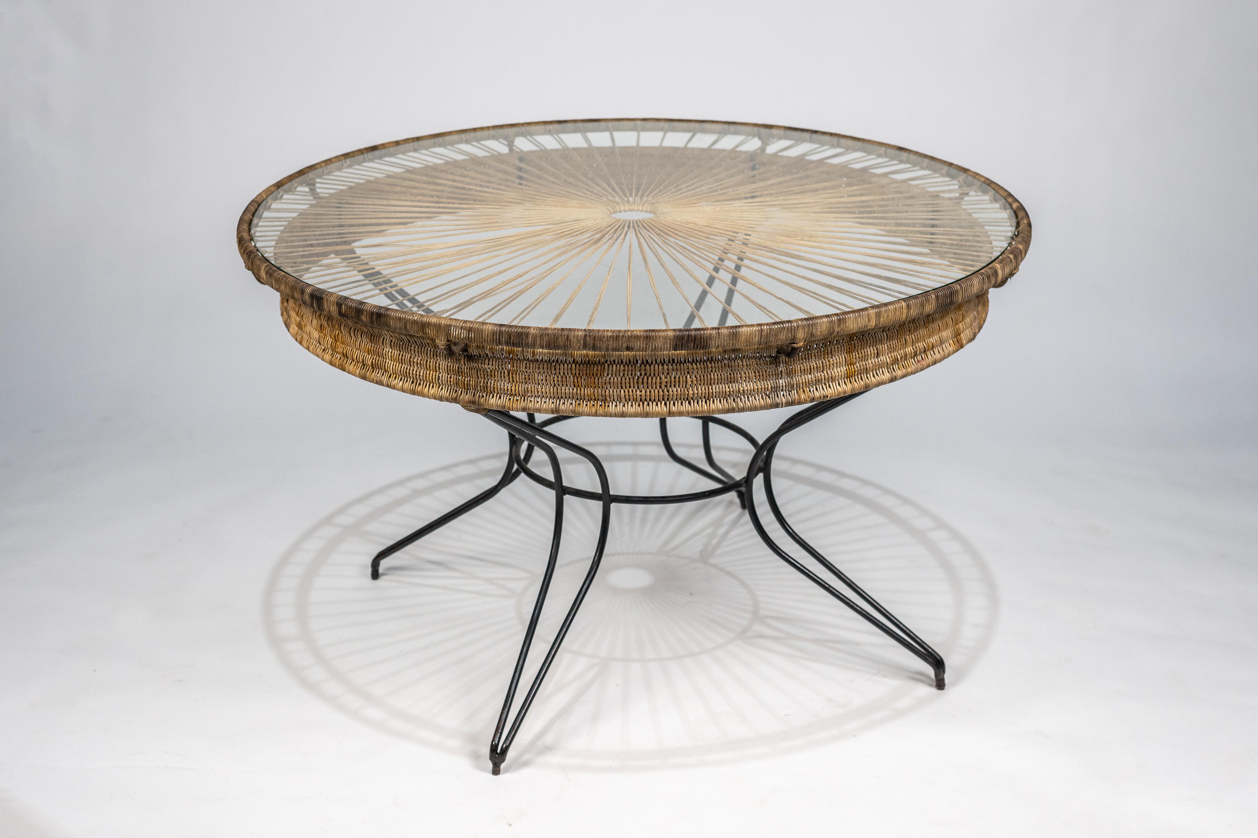 Carlo Hauner. Round dining table with glass, c. 1950 For Sale 4