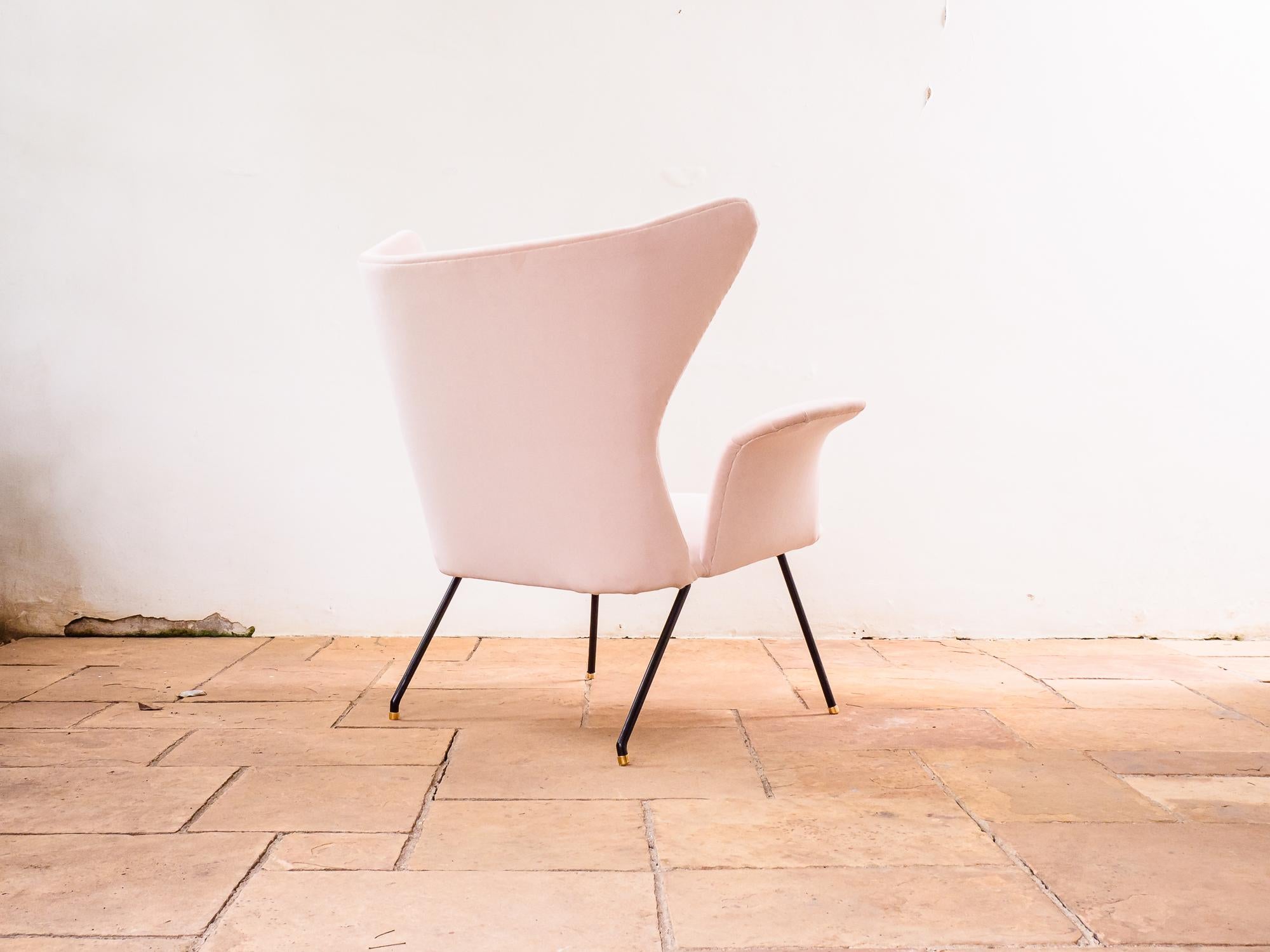 Mid-Century Modern Carlo Hauner Wingback Wrought Iron Lounge Chair, Brazilian Modern, Early 1950s For Sale