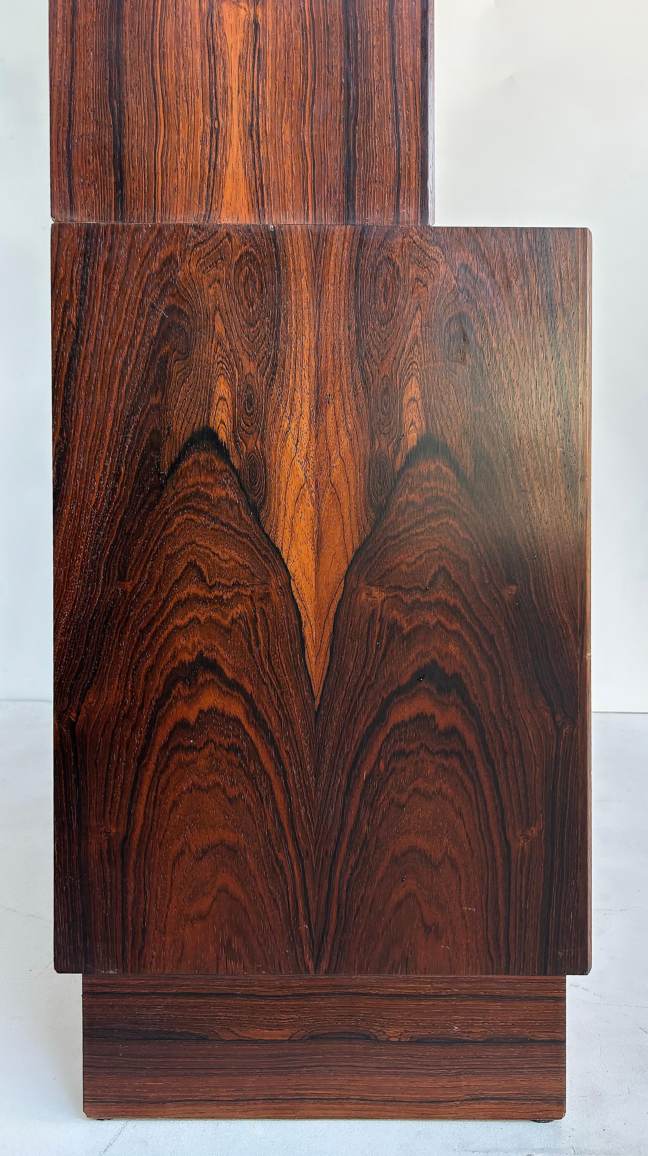 Fine XX secolo Carlo Jensen Poul Hundevad Danish Rosewood Bookcases, Pair Available in vendita