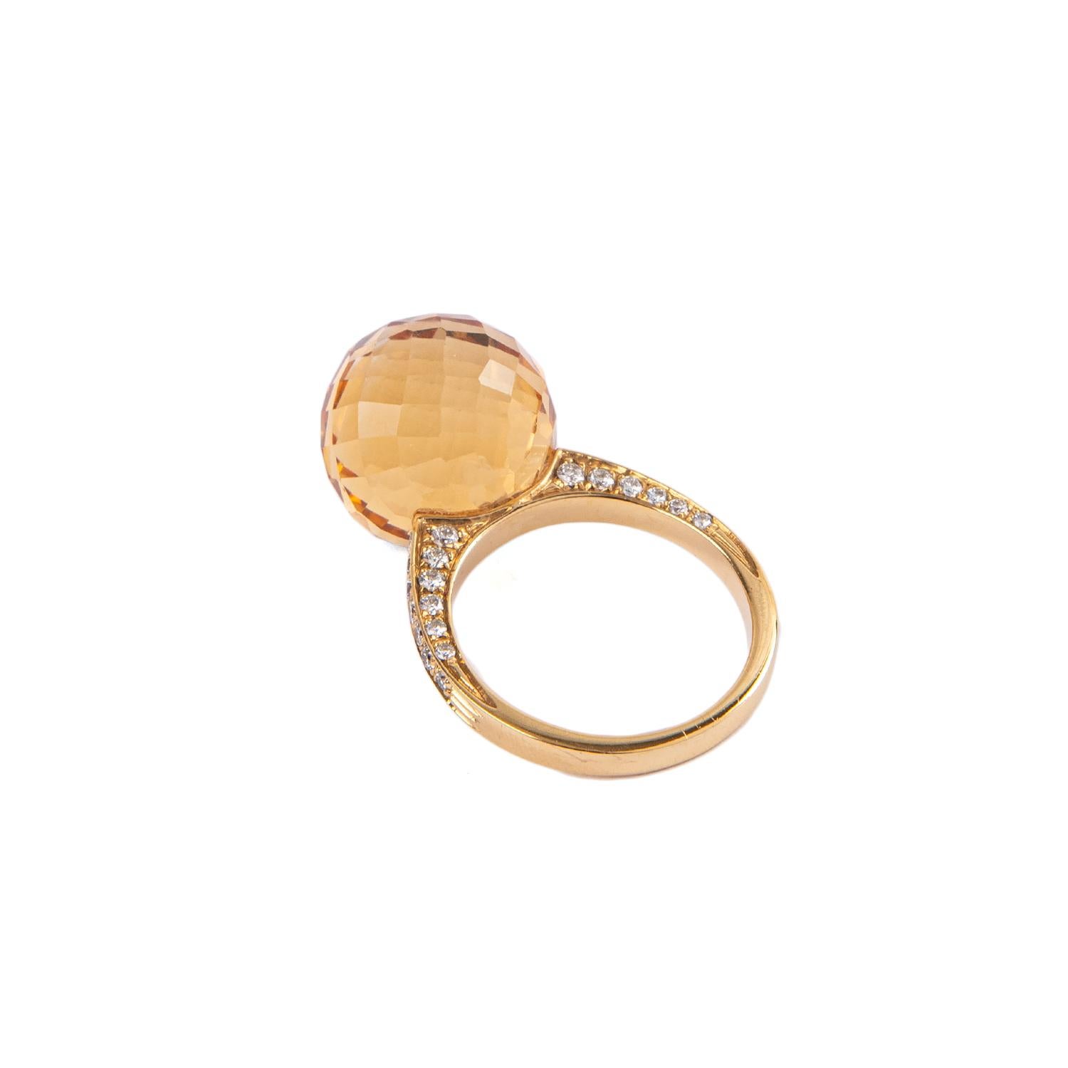 Carlo Luca della Quercia Beautiful Cocktail Ring feautered with a ball shape 17.67 ct. quartz and 0,46ct diamonds, perfect for any occasion night and day
