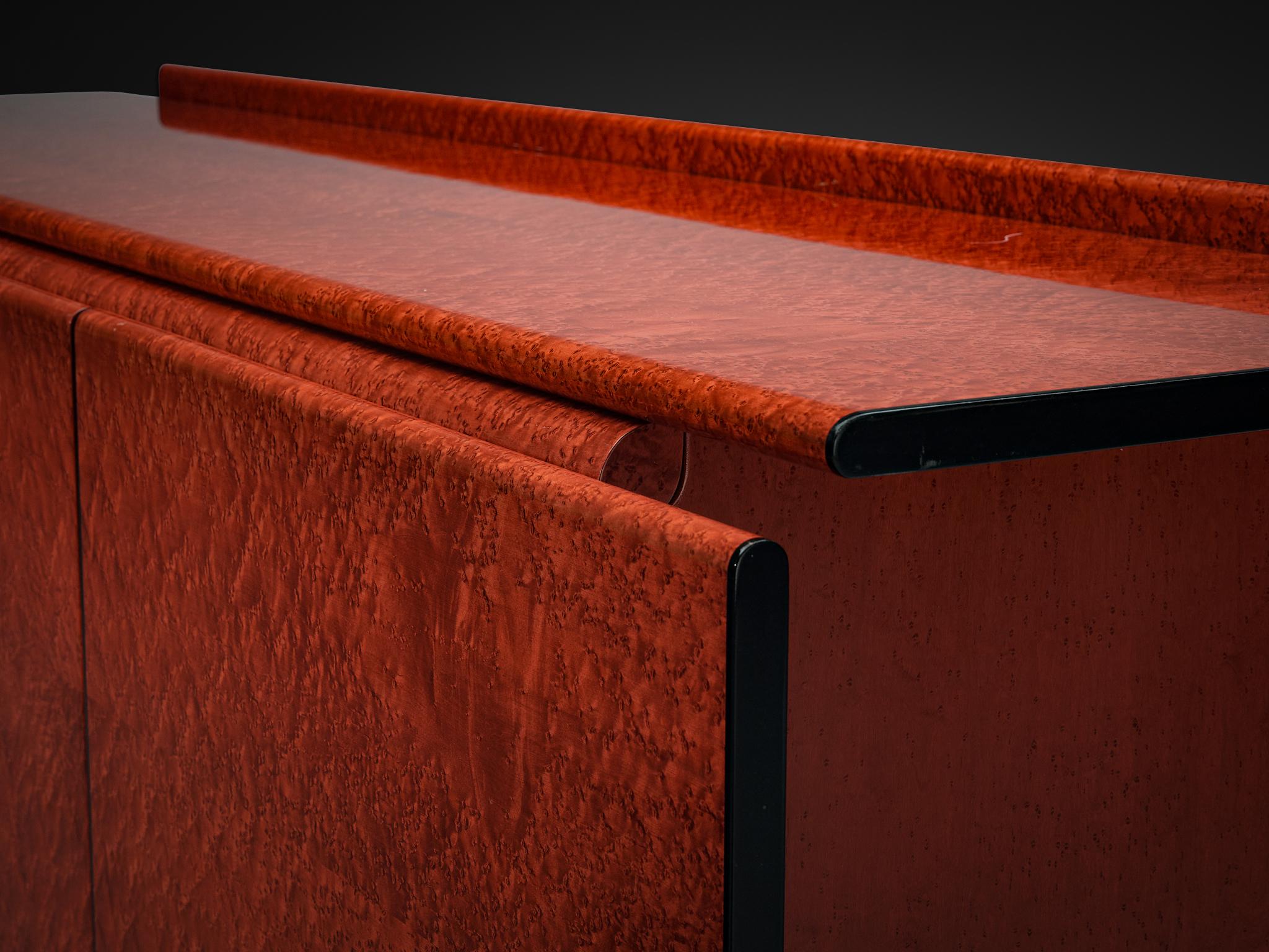 Carlo Marelli & Massimo Molteni 'Tula' Sideboard in Red Birdseye Maple In Good Condition For Sale In Waalwijk, NL