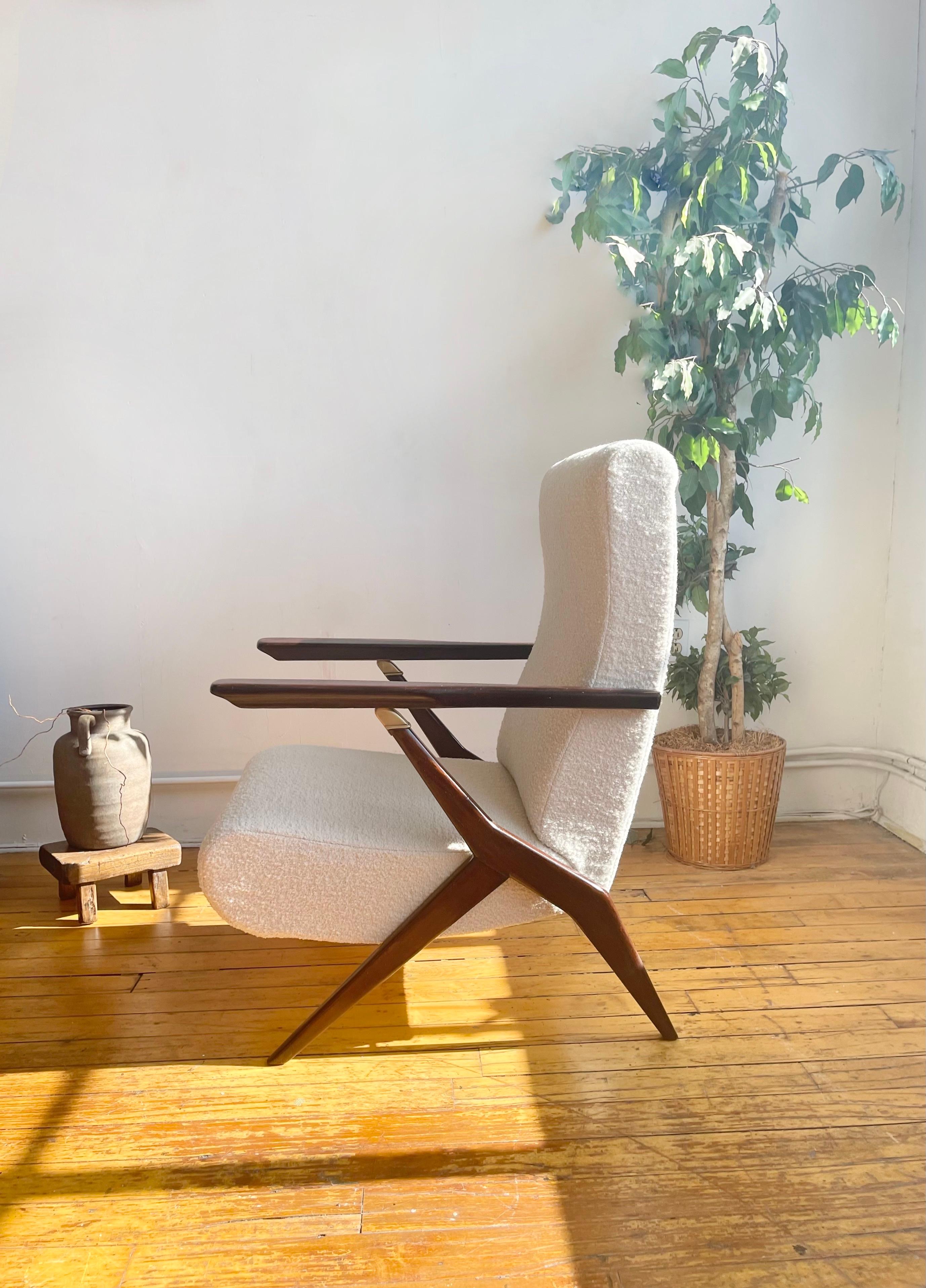 Mid-Century Modern Carlo Mollino Antonio Gorgone fauteuil « Piuma » de 1955, nouvellement tapissé