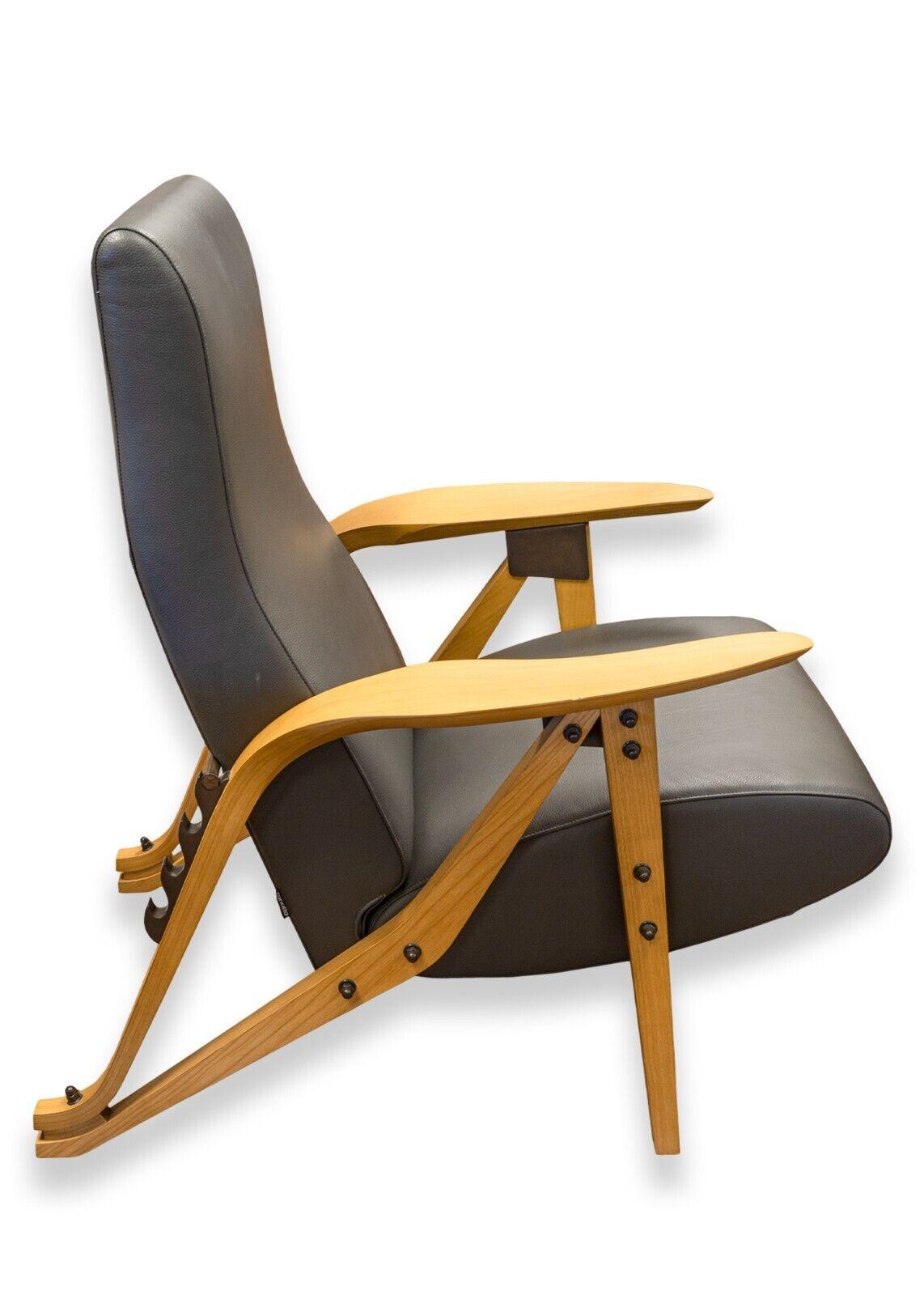 Carlo Mollino Contemporary Modern Gilda Grey Leather Lounge Chair by Zanotta In Good Condition In Keego Harbor, MI