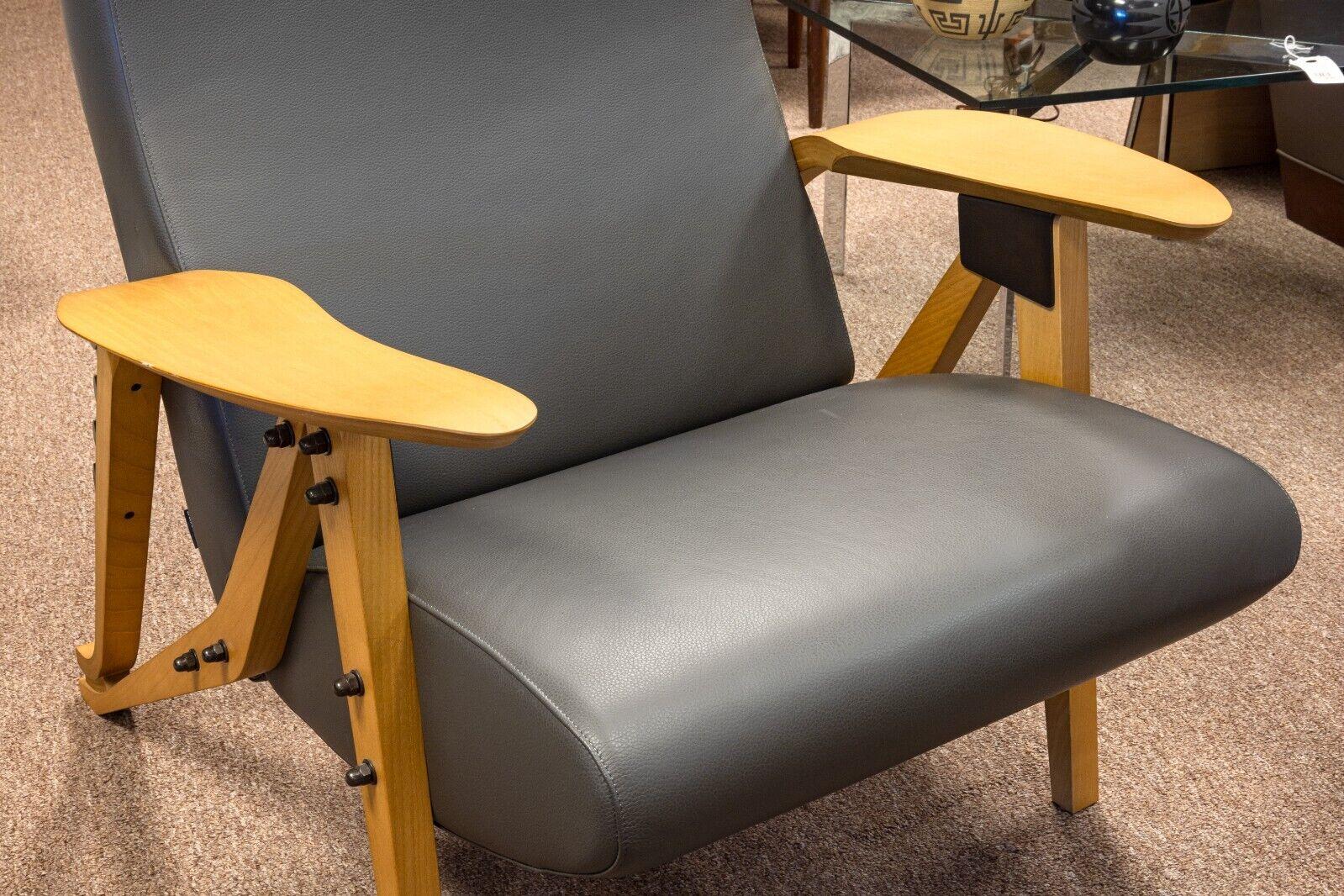 Carlo Mollino Contemporary Modern Gilda Grey Leather Lounge Chair by Zanotta 3