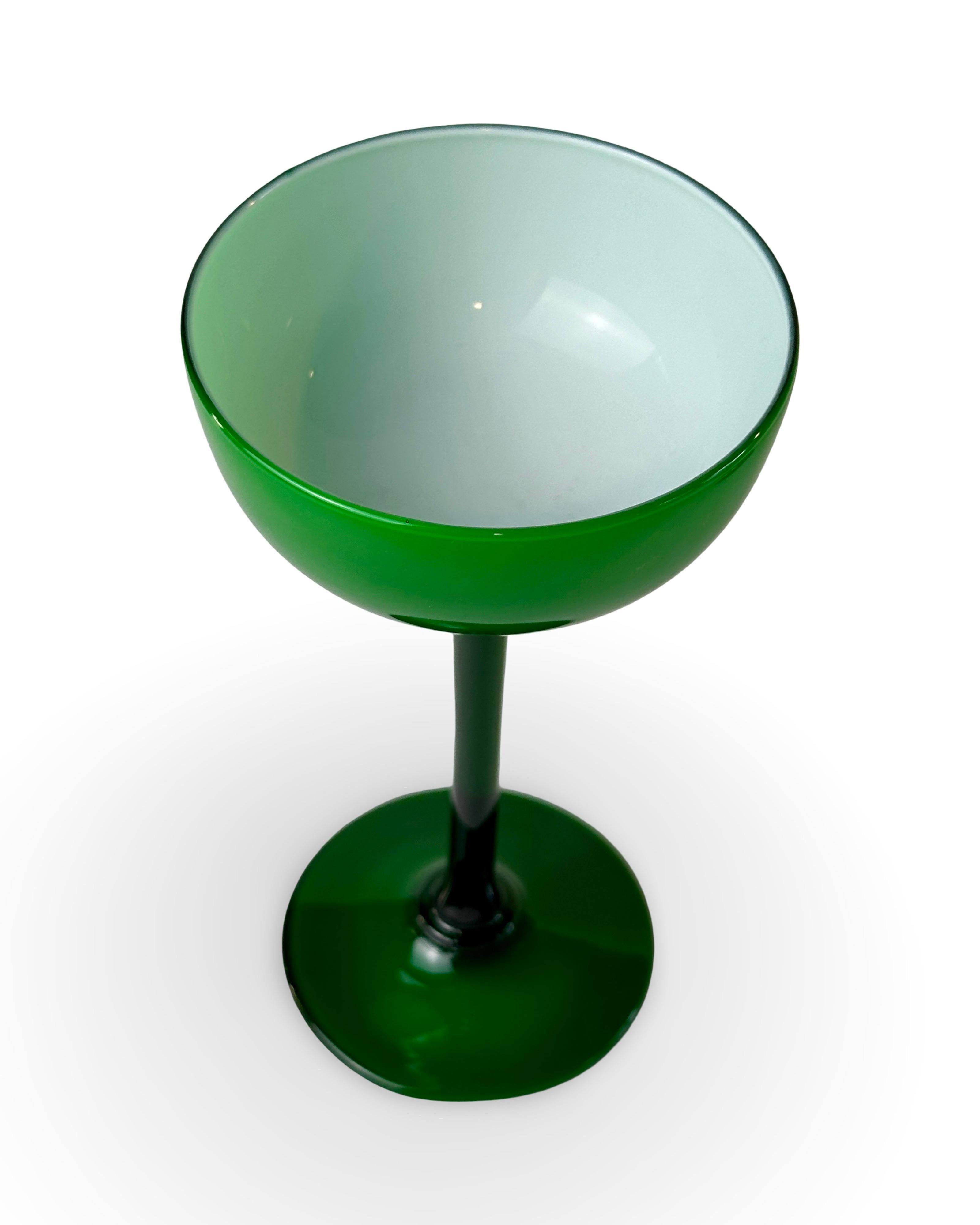 Juego de 4 copas de champán de tallo largo verde esmeralda con estuche, Carlo Moretti en Bueno estado para la venta en Greensboro, NC
