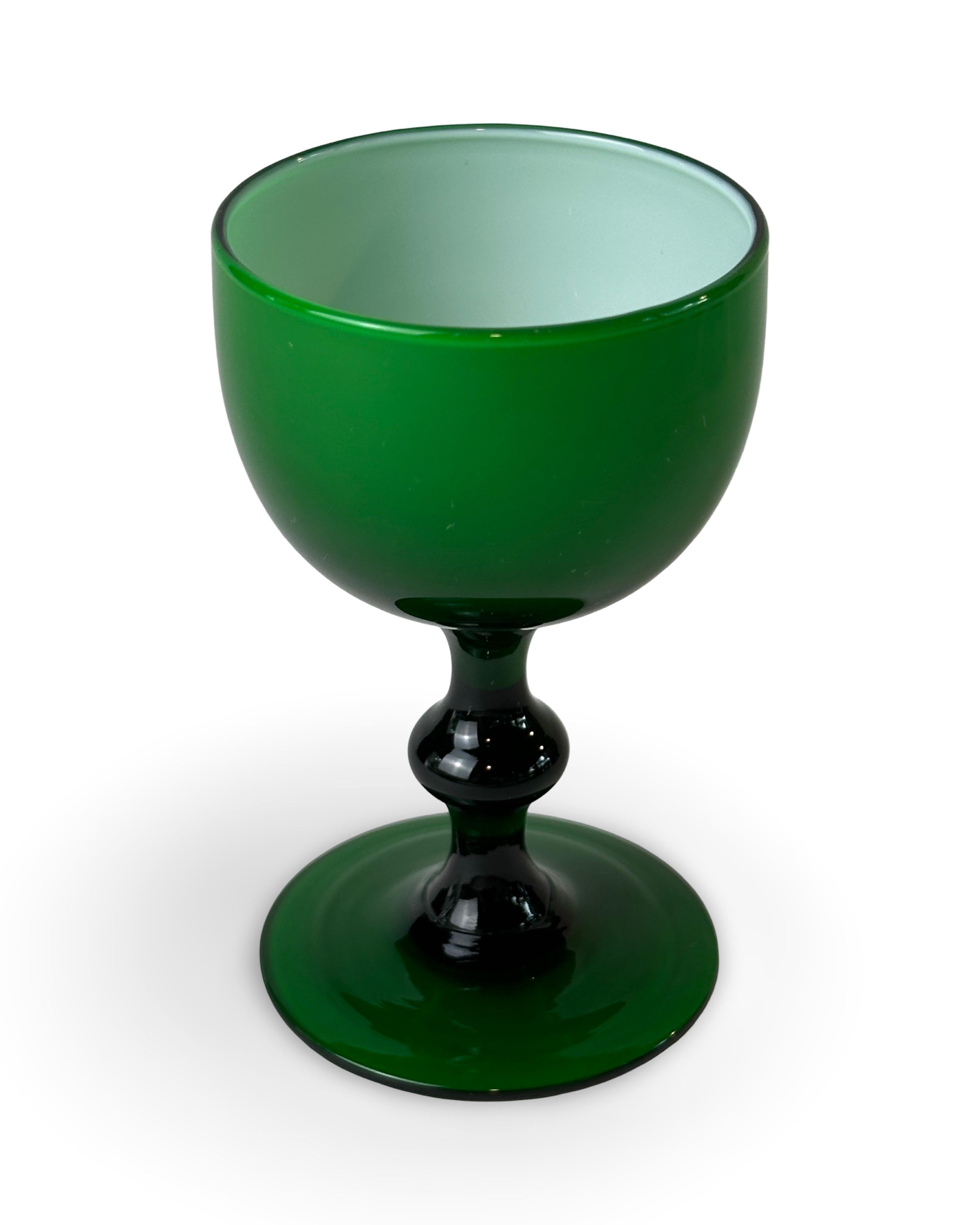 italien Carlo Moretti Verres à liqueur ou à cordial vert émeraude, coffret de 12 pièces en vente