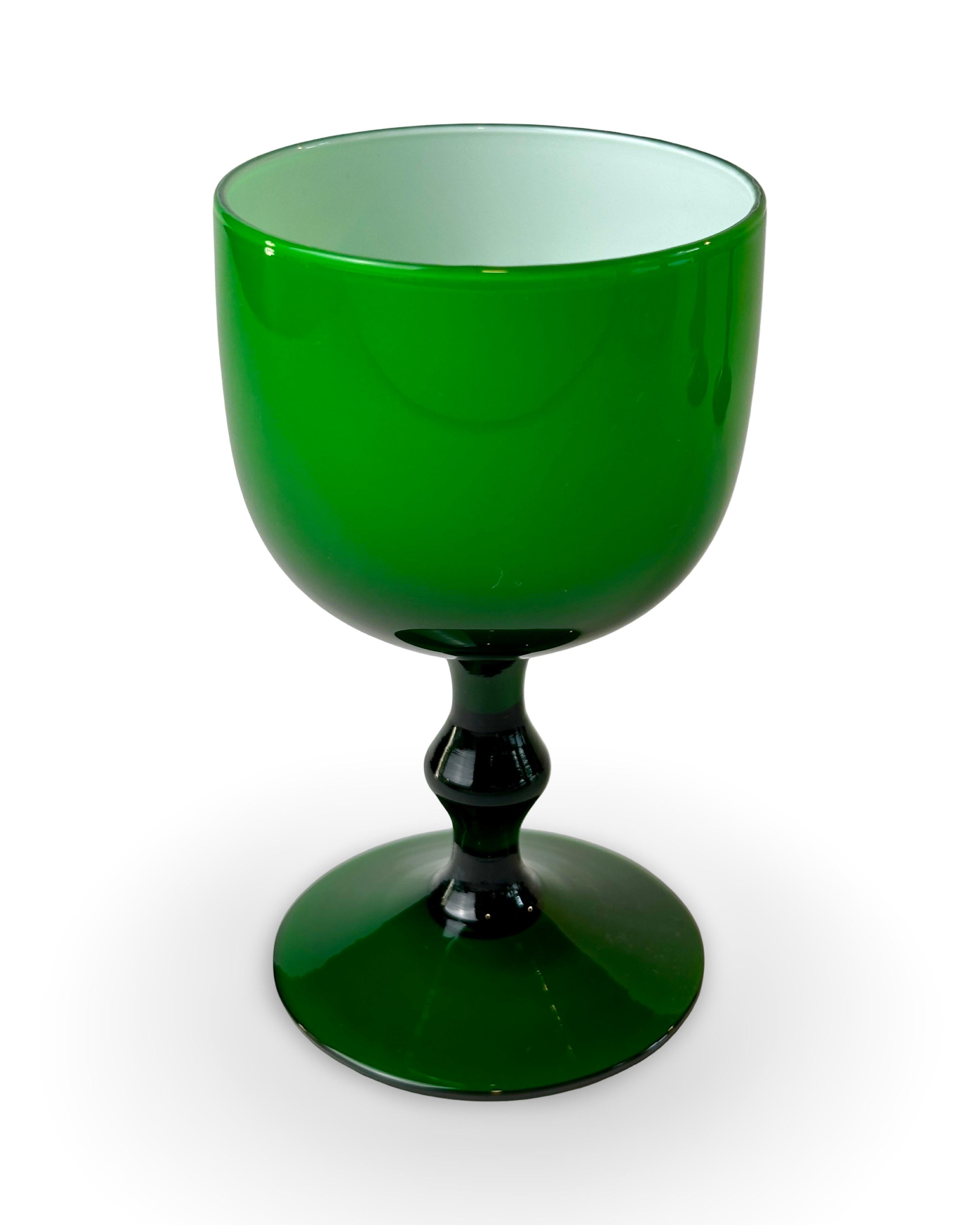 Moderno Carlo Moretti Calici da vino o da acqua verde smeraldo incassati, vetro italiano, Set di 4 in vendita