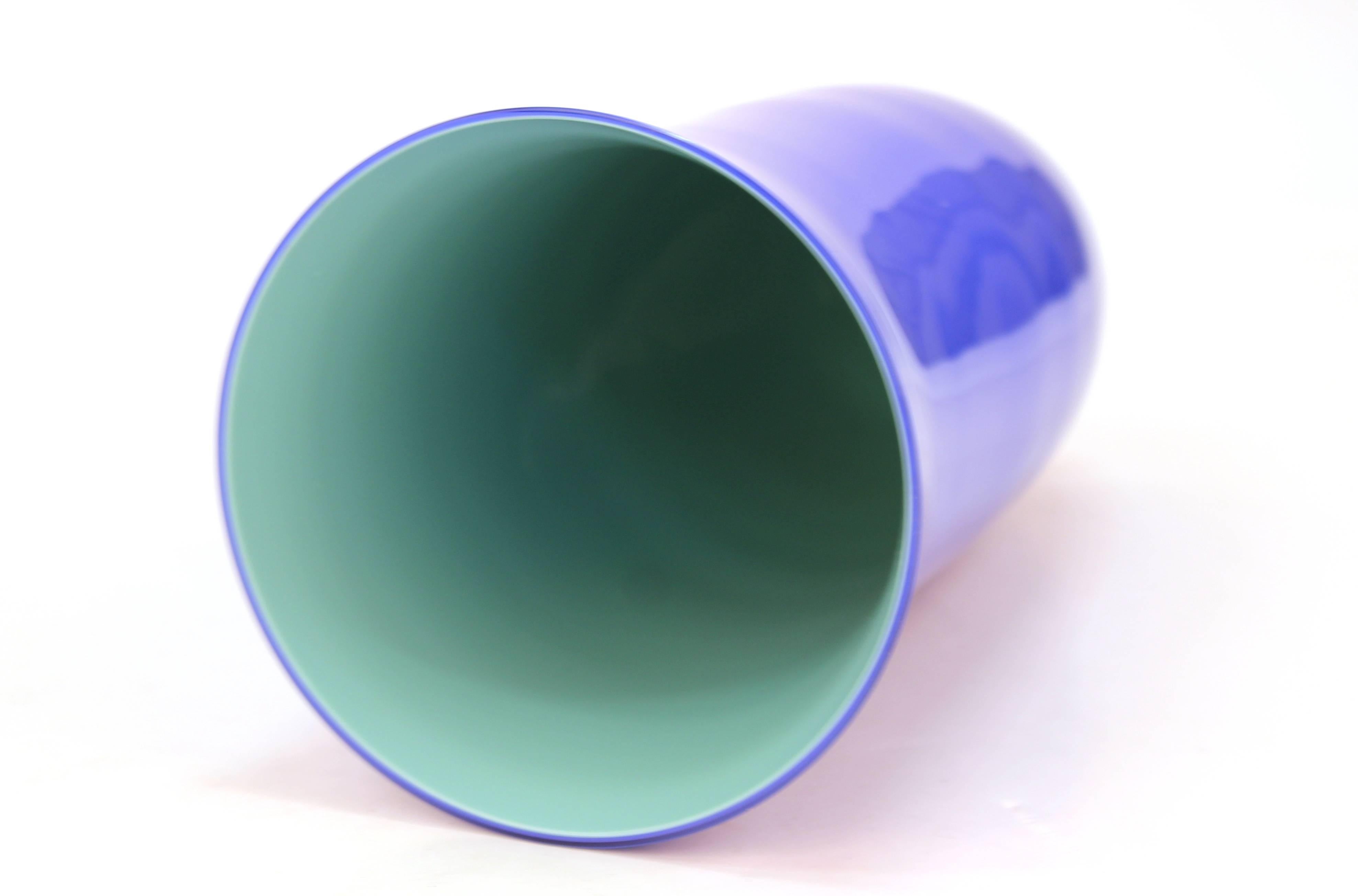Carlo Moretti for Tiffany & Co. Vase in Violet Blue and Aqua with Signature In Excellent Condition In New York, NY