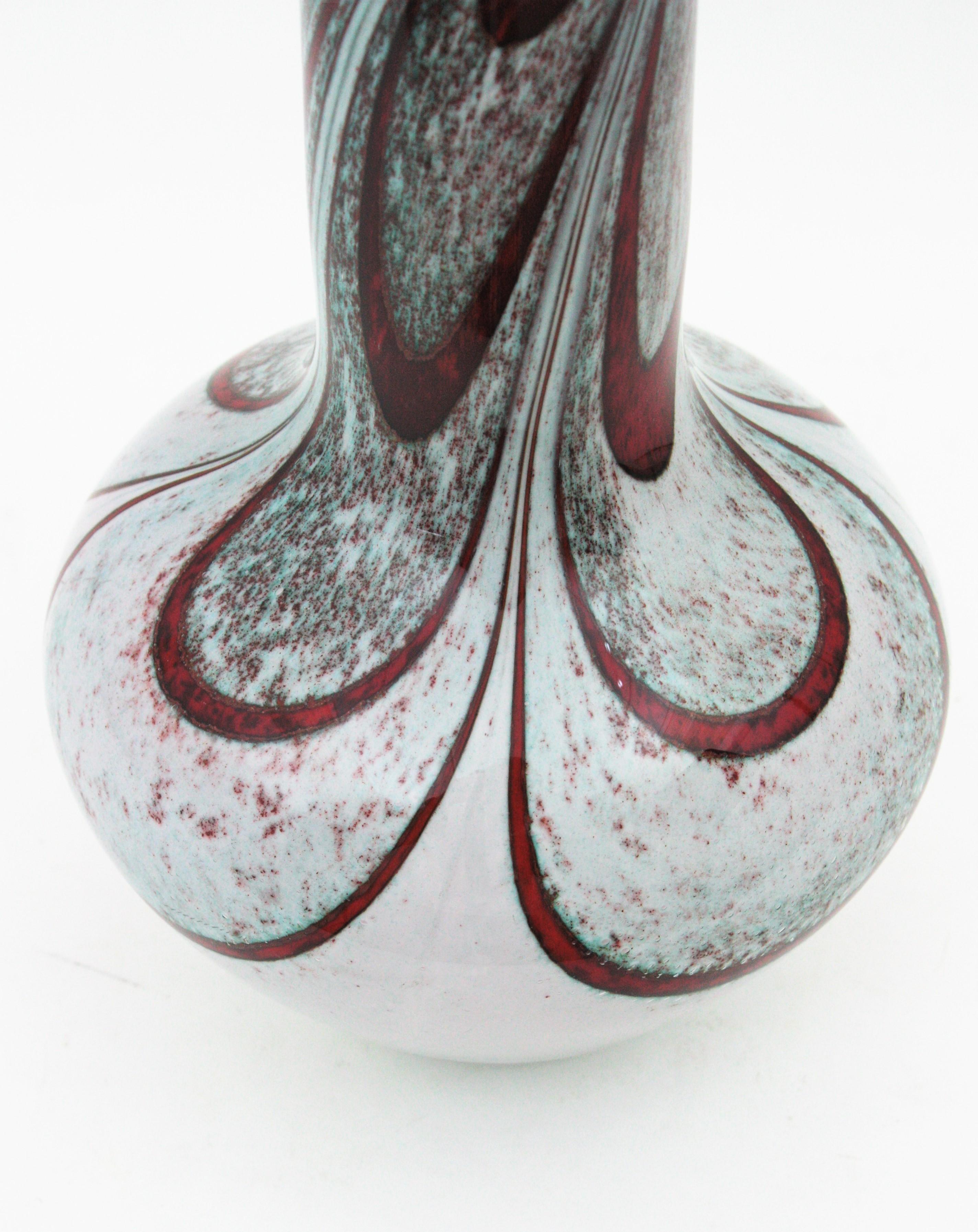Carlo Moretti Murano White Red Stripes Art Glass Vase, 1960s For Sale 2