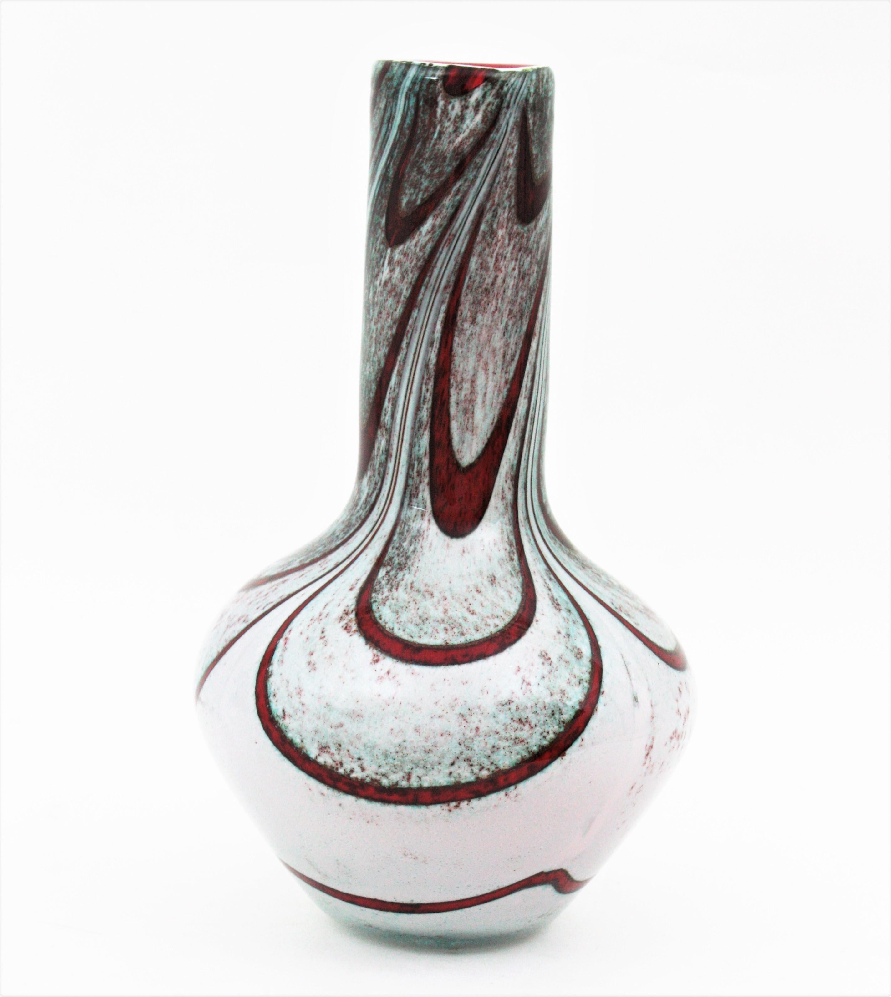 Mid-Century Modern Carlo Moretti Murano White Red Stripes Art Glass Vase, 1960s For Sale