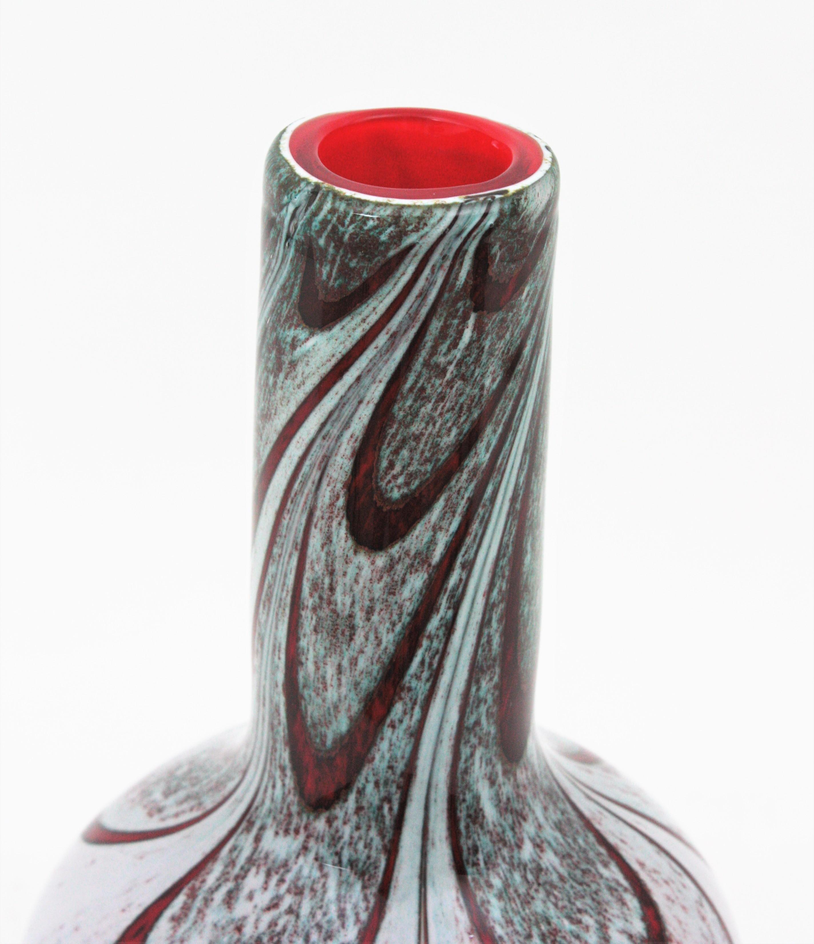 Carlo Moretti Murano White Red Stripes Art Glass Vase, 1960s For Sale 1