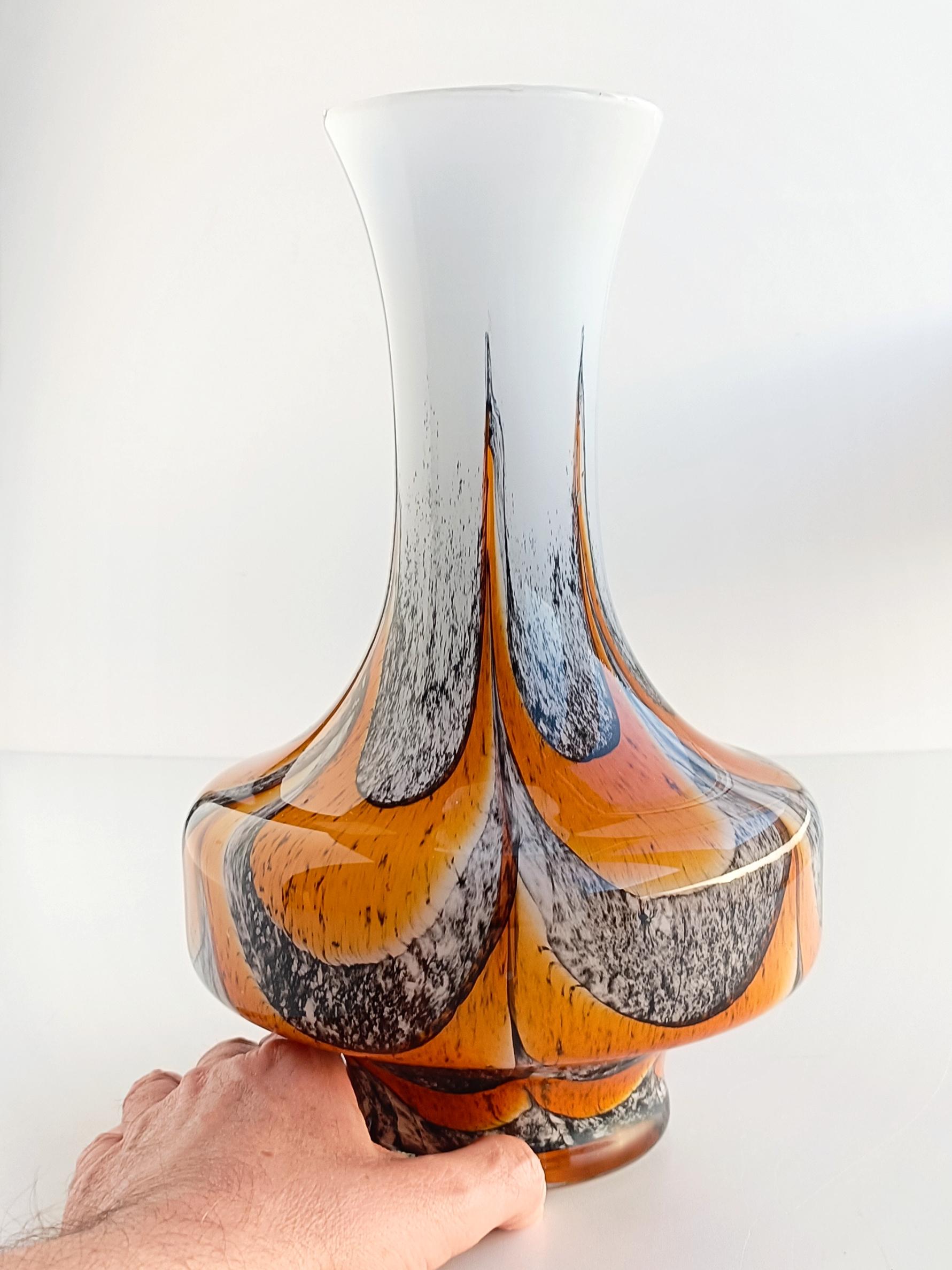 Vintage Mid Century Carlo Moretti Opaline Florence Glass Vase, Italy, 1960sVi 1