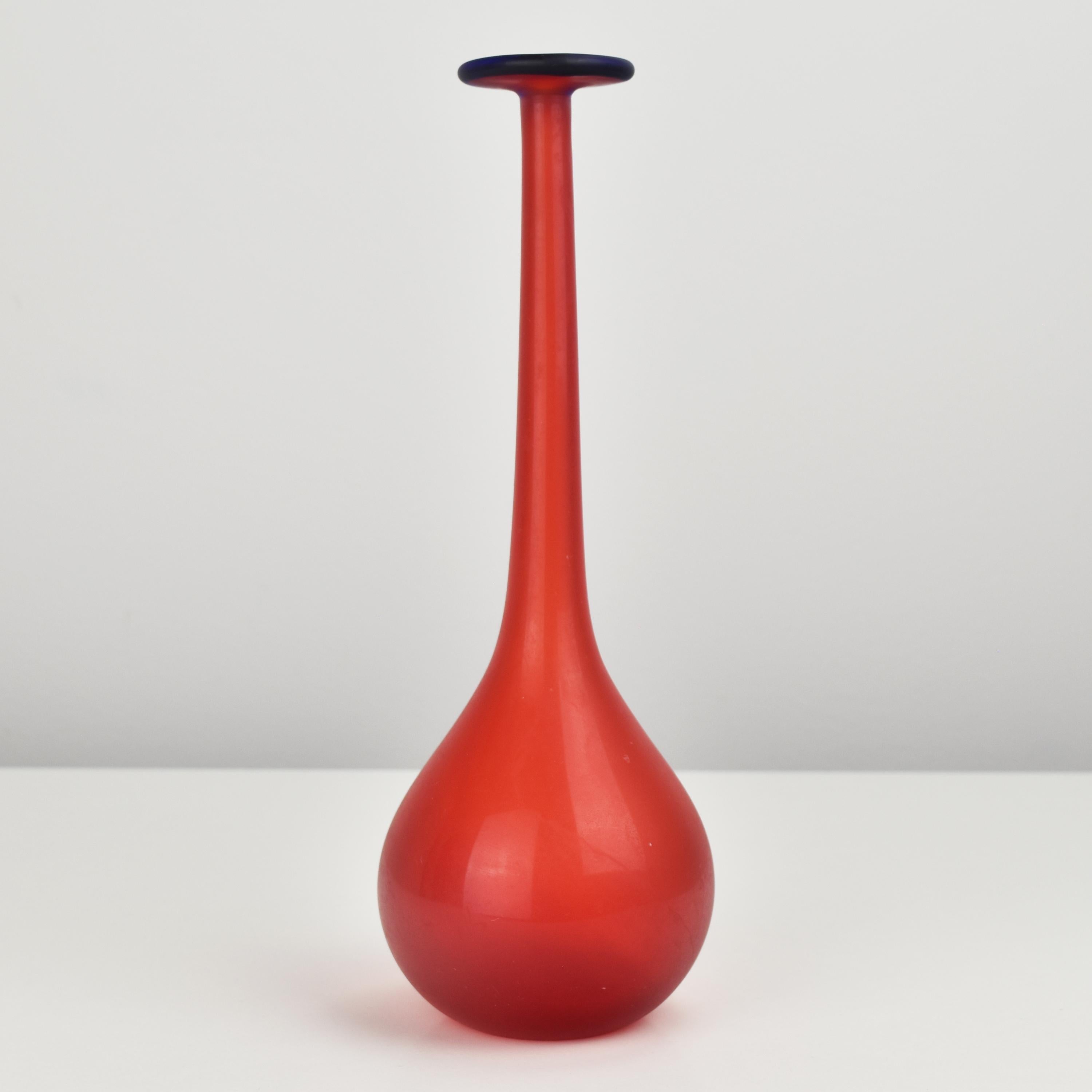 Mid-Century Modern Carlo Moretti Soliflor Glass Vase Red Scavo Etched Murano Studio Art Glass  For Sale