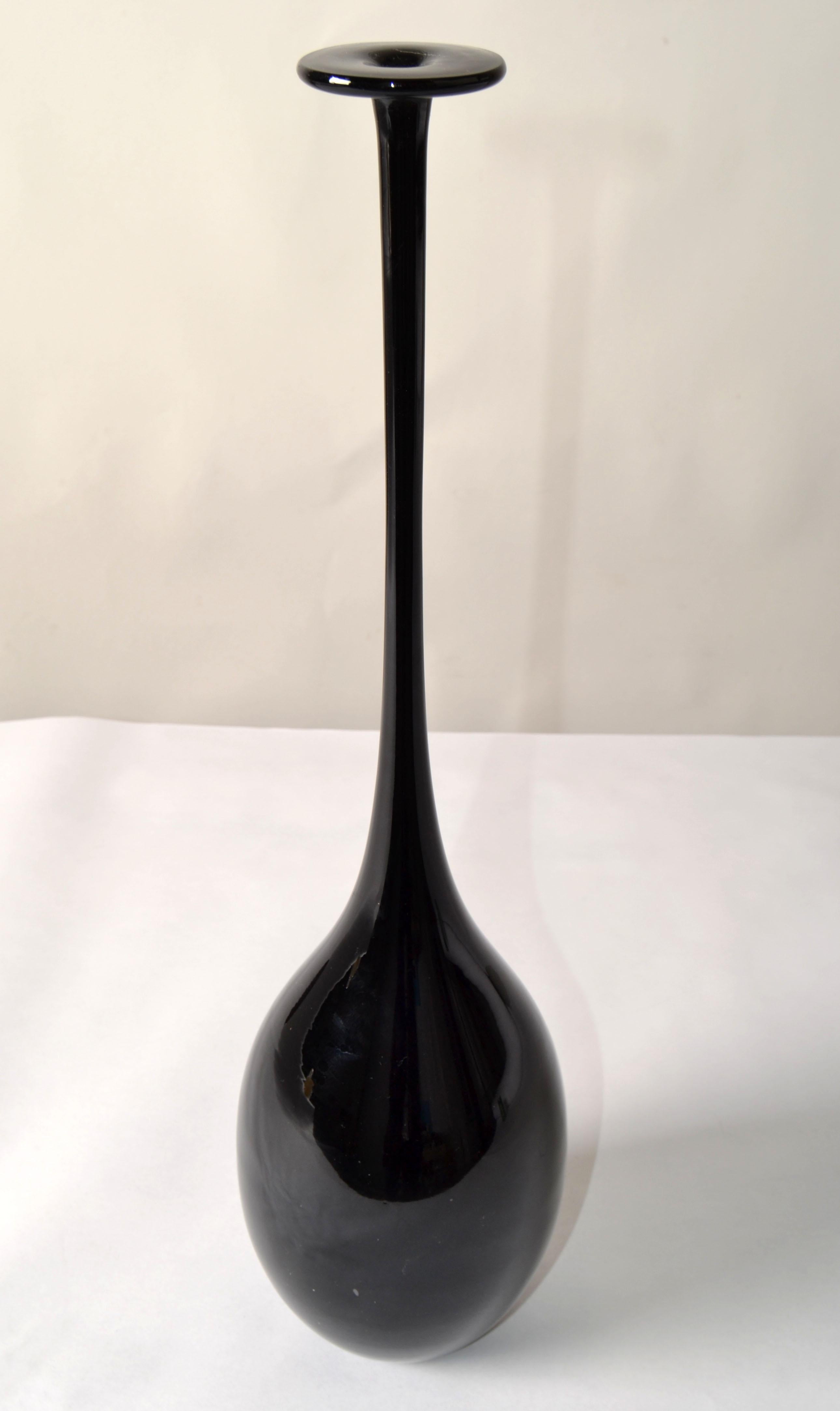 Vaso a bocciolo in vetro artistico soffiato blu scuro in stile Carlo Moretti, metà del secolo scorso. in vendita 5