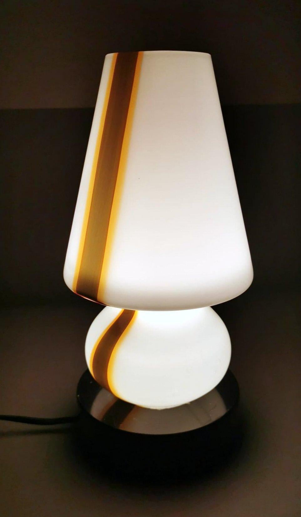 Carlo Moretti Style Space Age Lamp from Murano in Opaline Glass and Marble Base For Sale 7