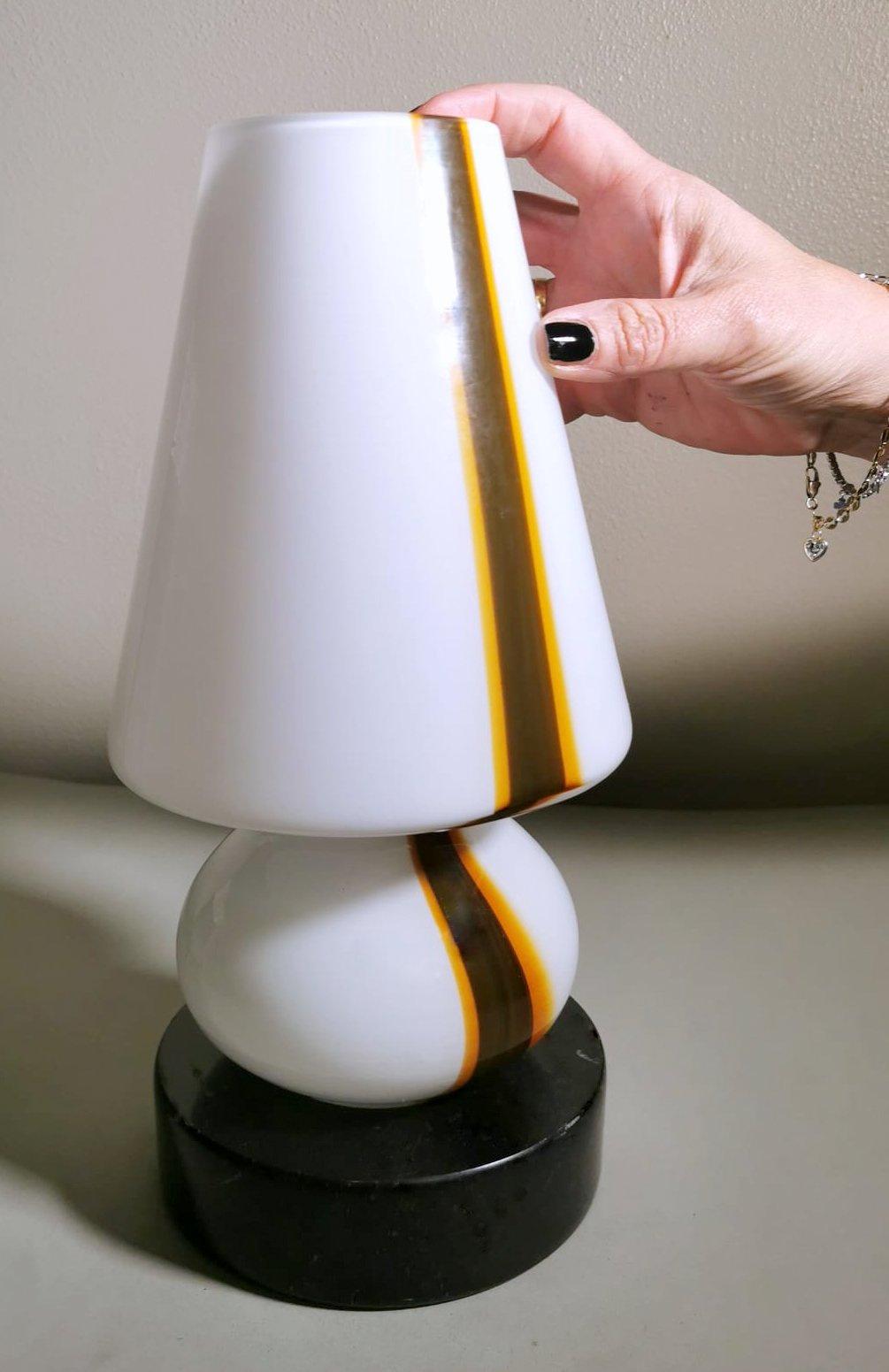 Carlo Moretti Style Space Age Lamp from Murano in Opaline Glass and Marble Base For Sale 8