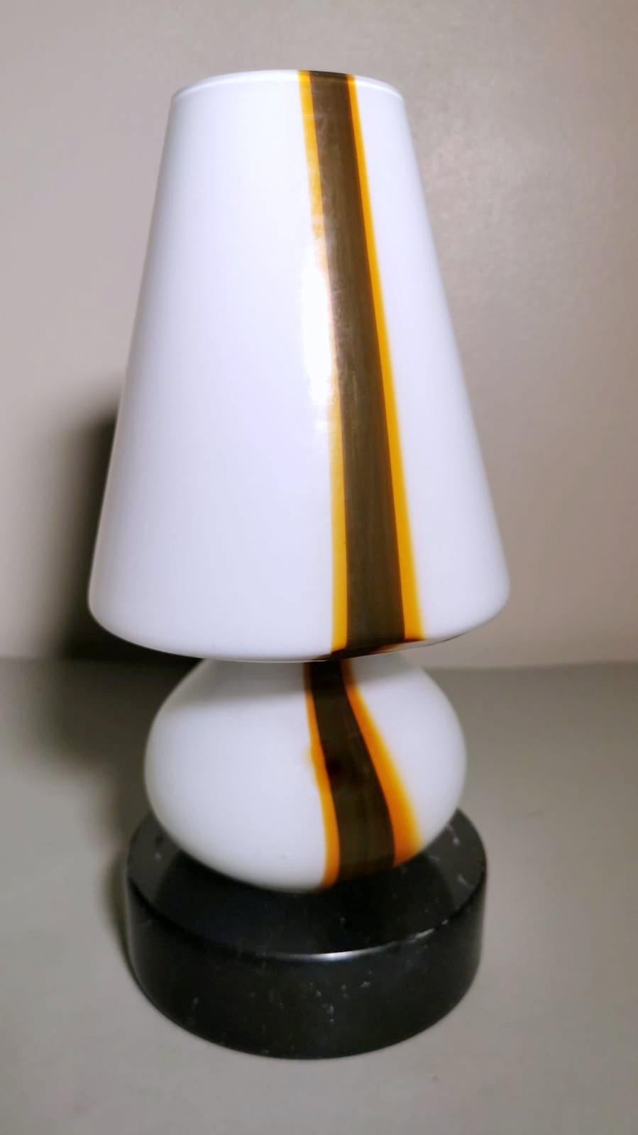 Hand-Crafted Carlo Moretti Style Space Age Lamp from Murano in Opaline Glass and Marble Base For Sale